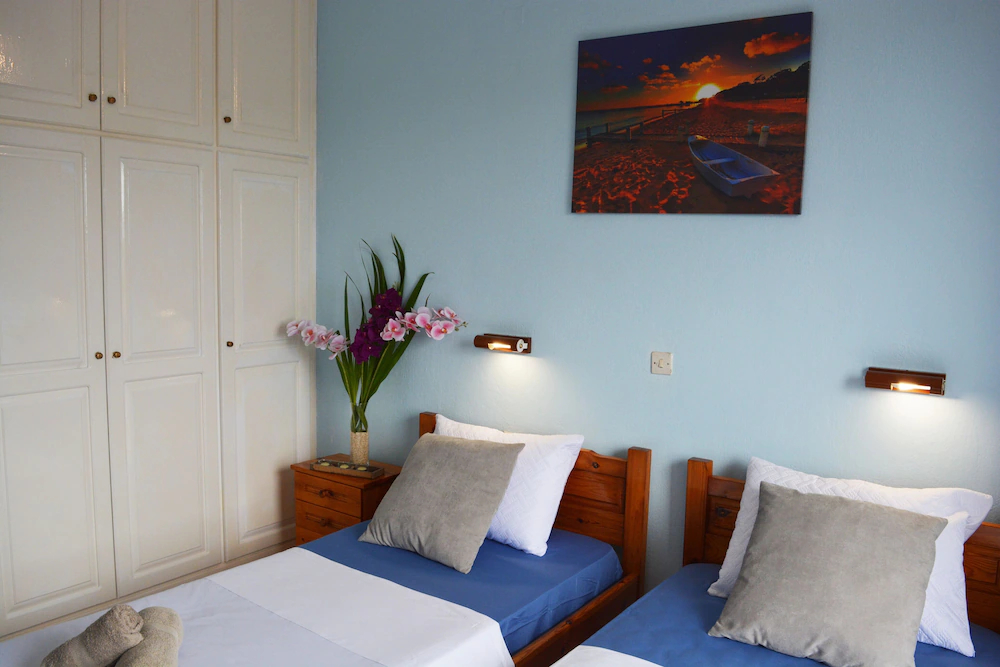 Marios Apartments Barbati