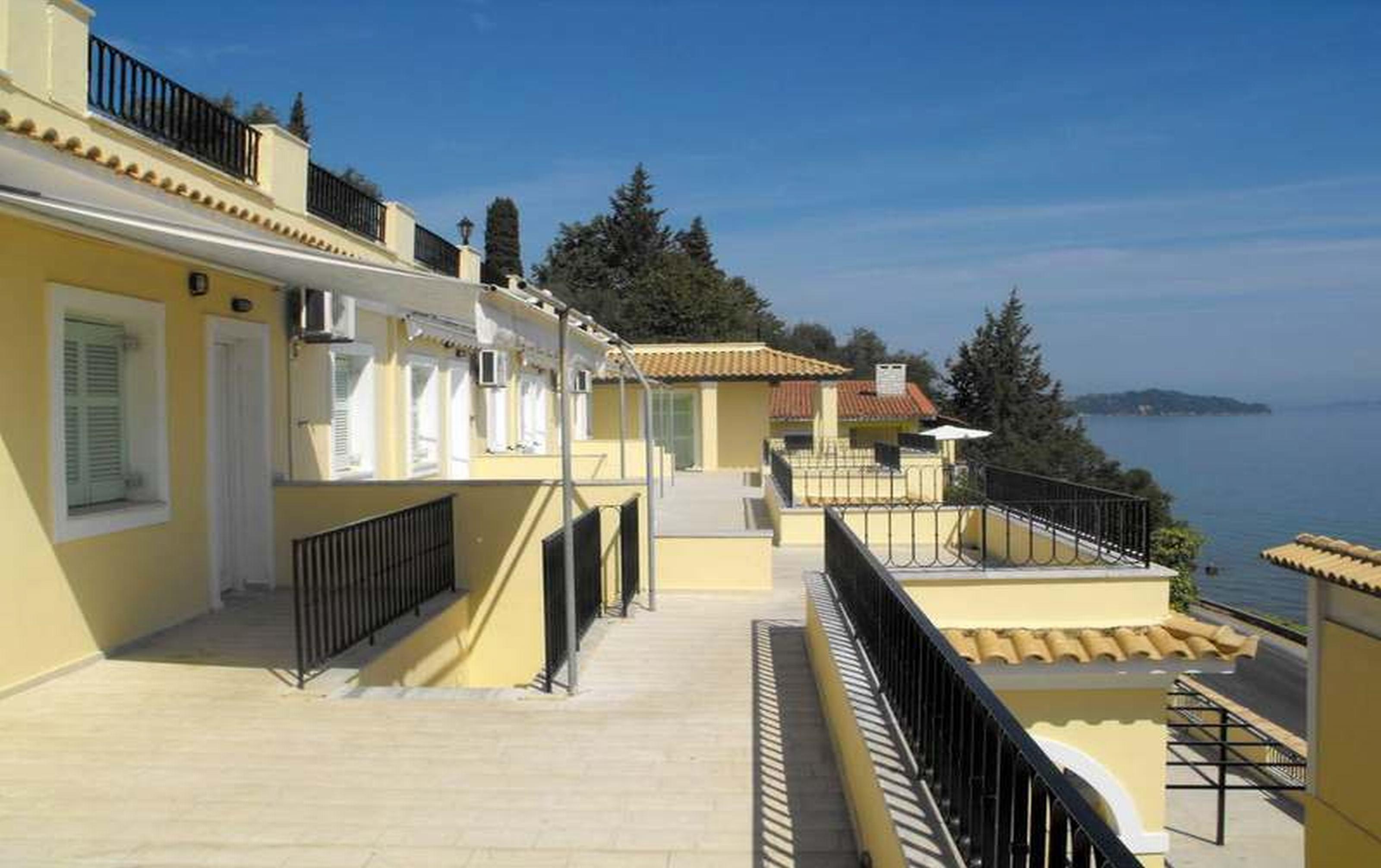 Litharia Apartments