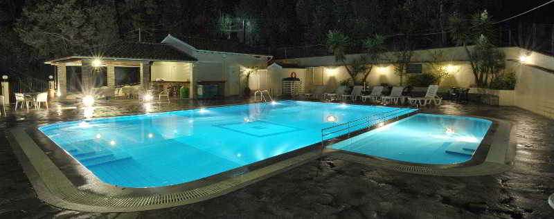 Elli Marina Studios & Apartments