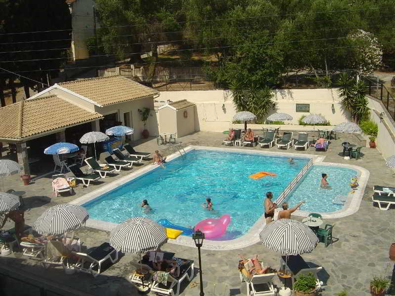 Elli Marina Studios & Apartments