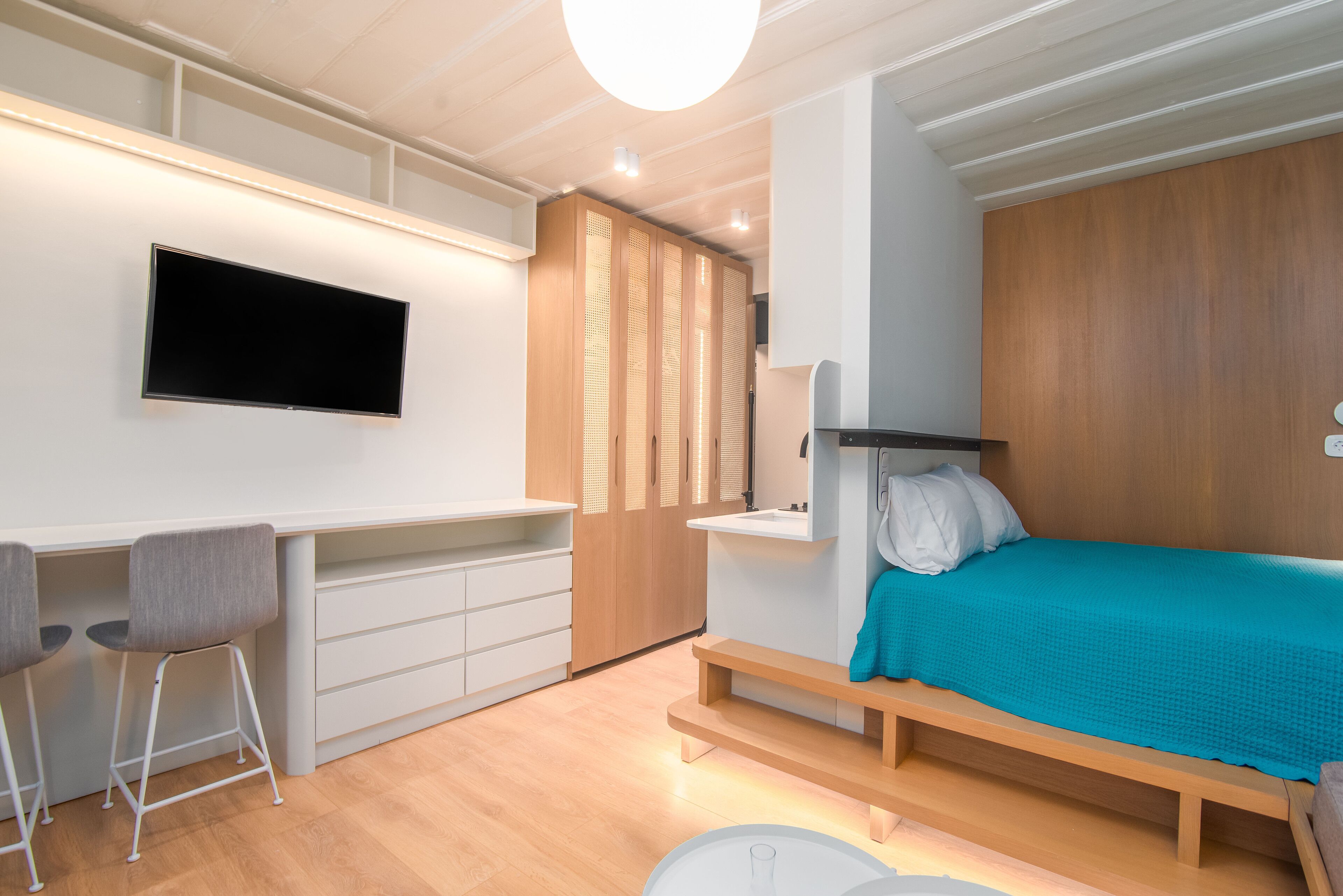 Liston Boutique Suites By CorfuEscapes