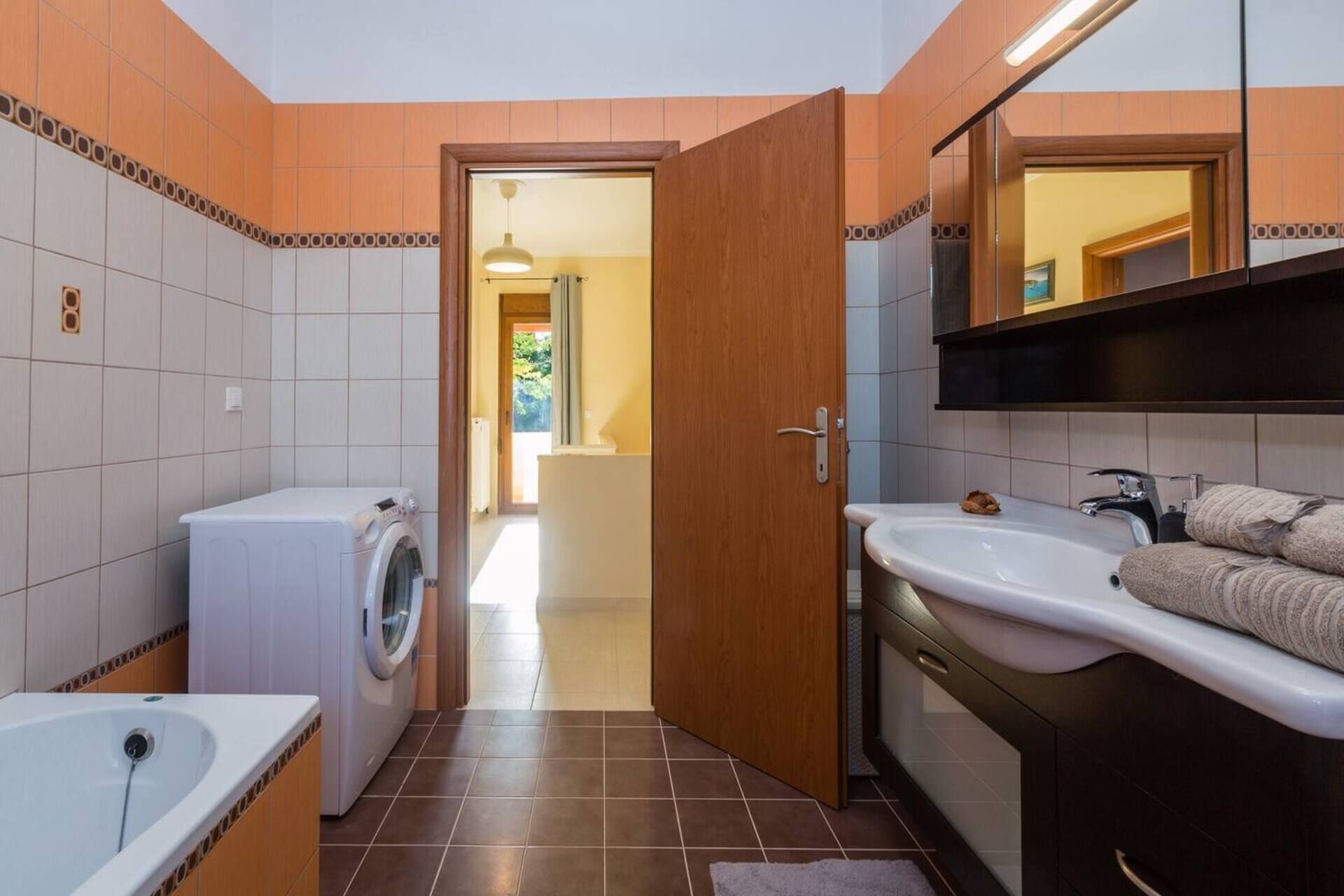 Louisa's Summer House