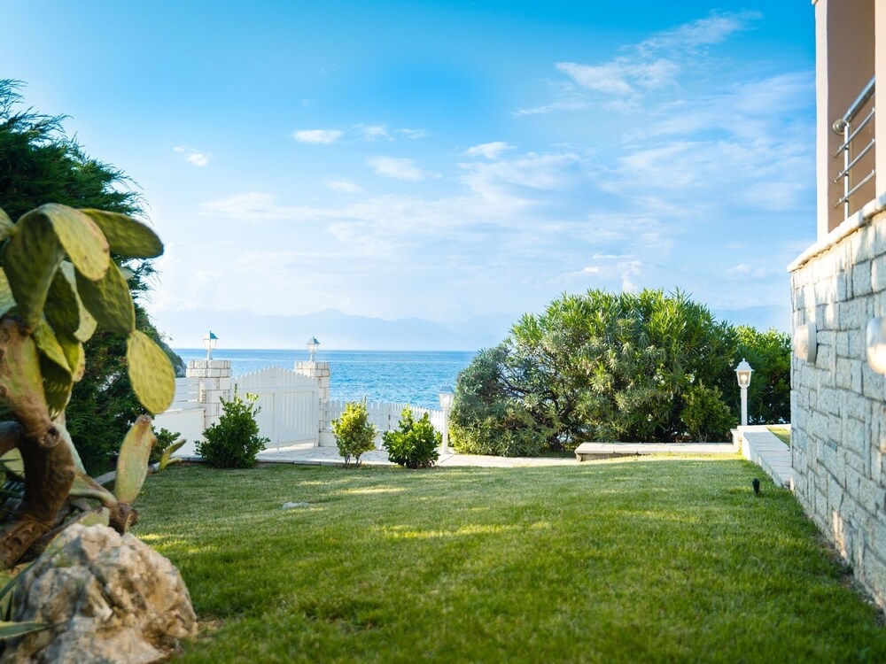 Neptune Sea House