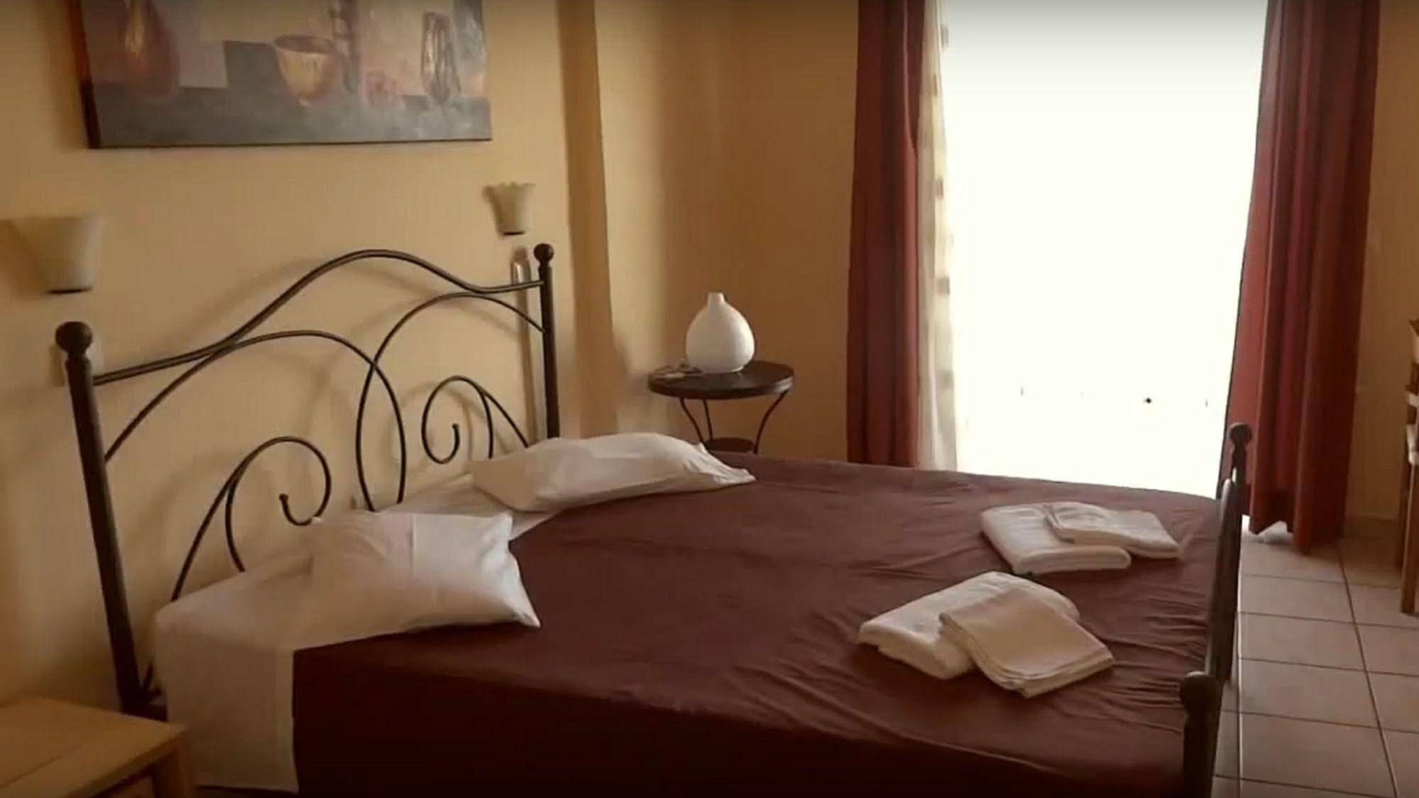 Oceanis Rooms Apartments