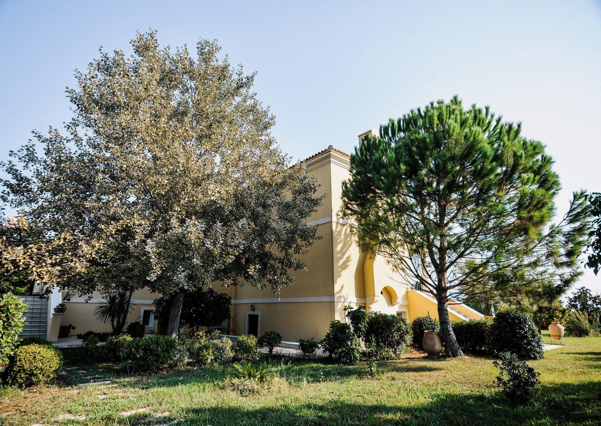 Villa Ellania