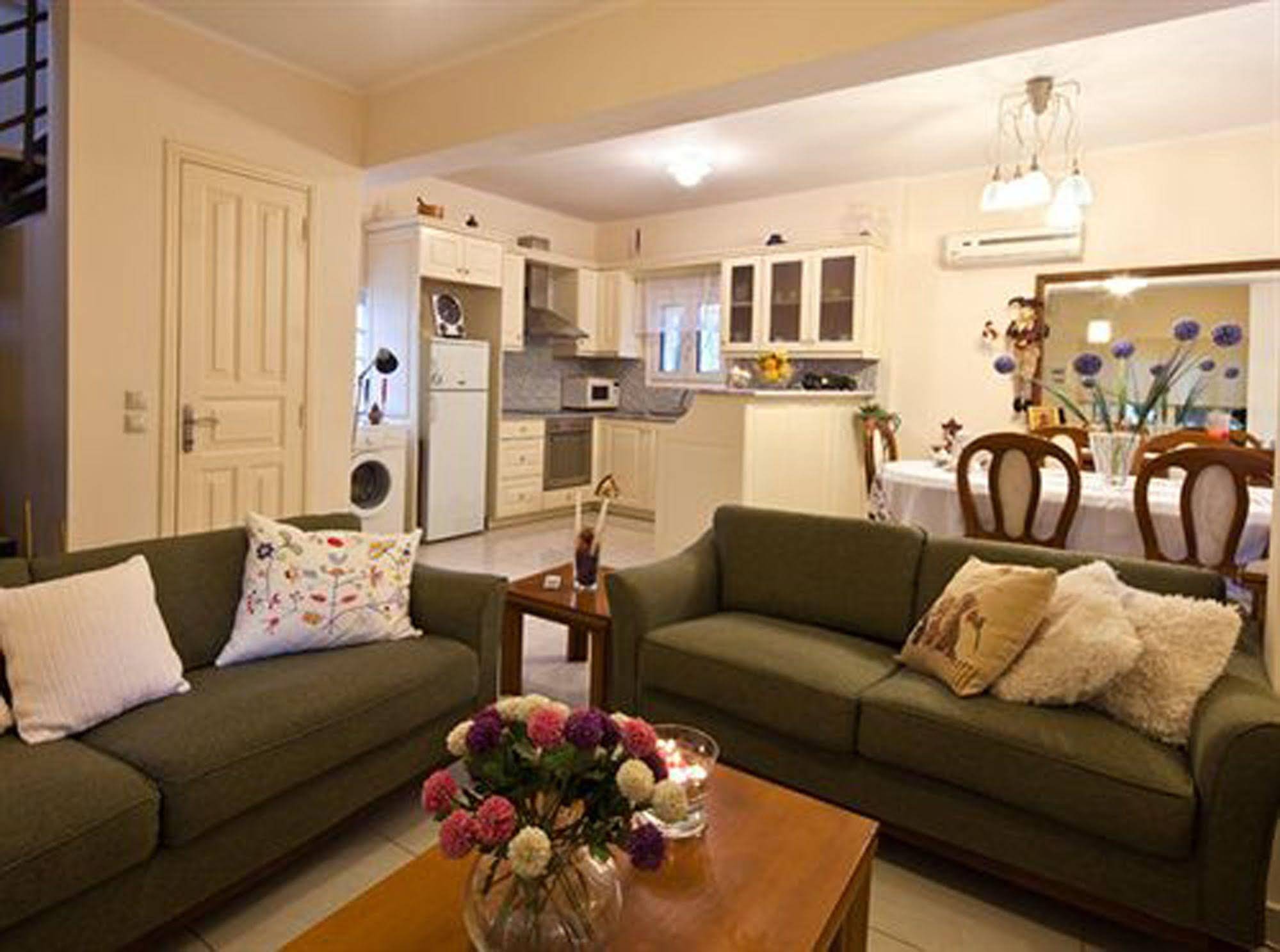 Kaloudis Apartments & Studios