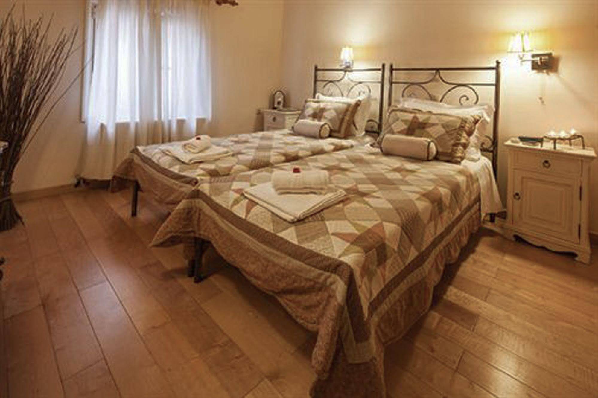 Kaloudis Apartments & Studios