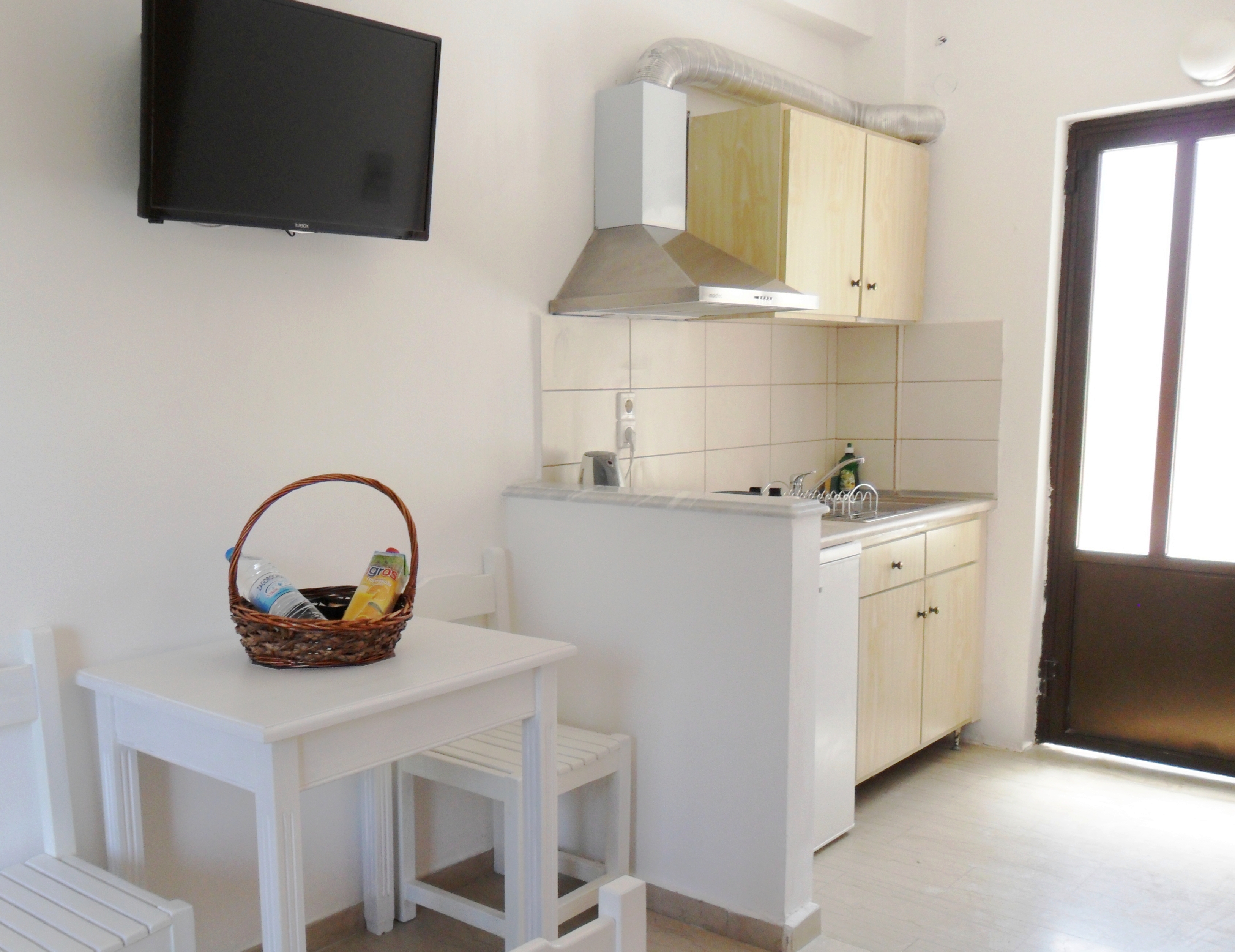 Marilena Apartments & Studios