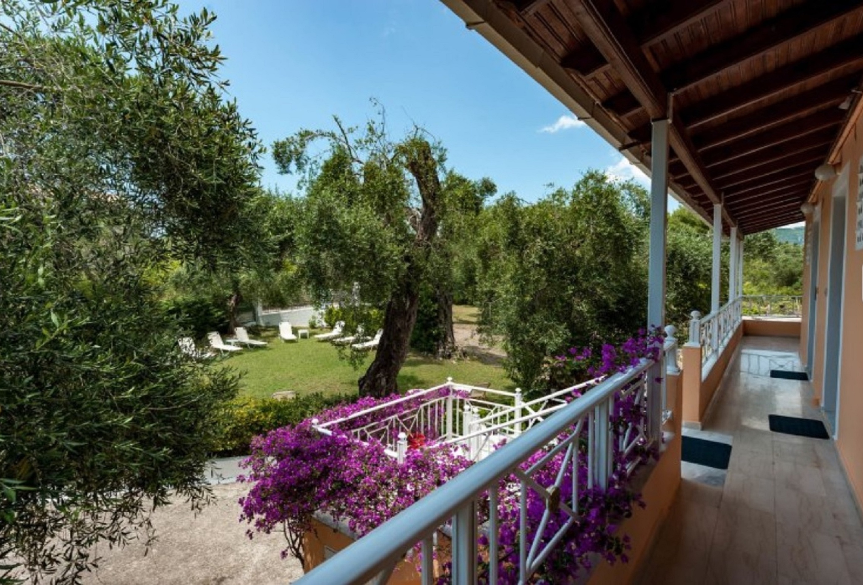 Marilena Apartments & Studios