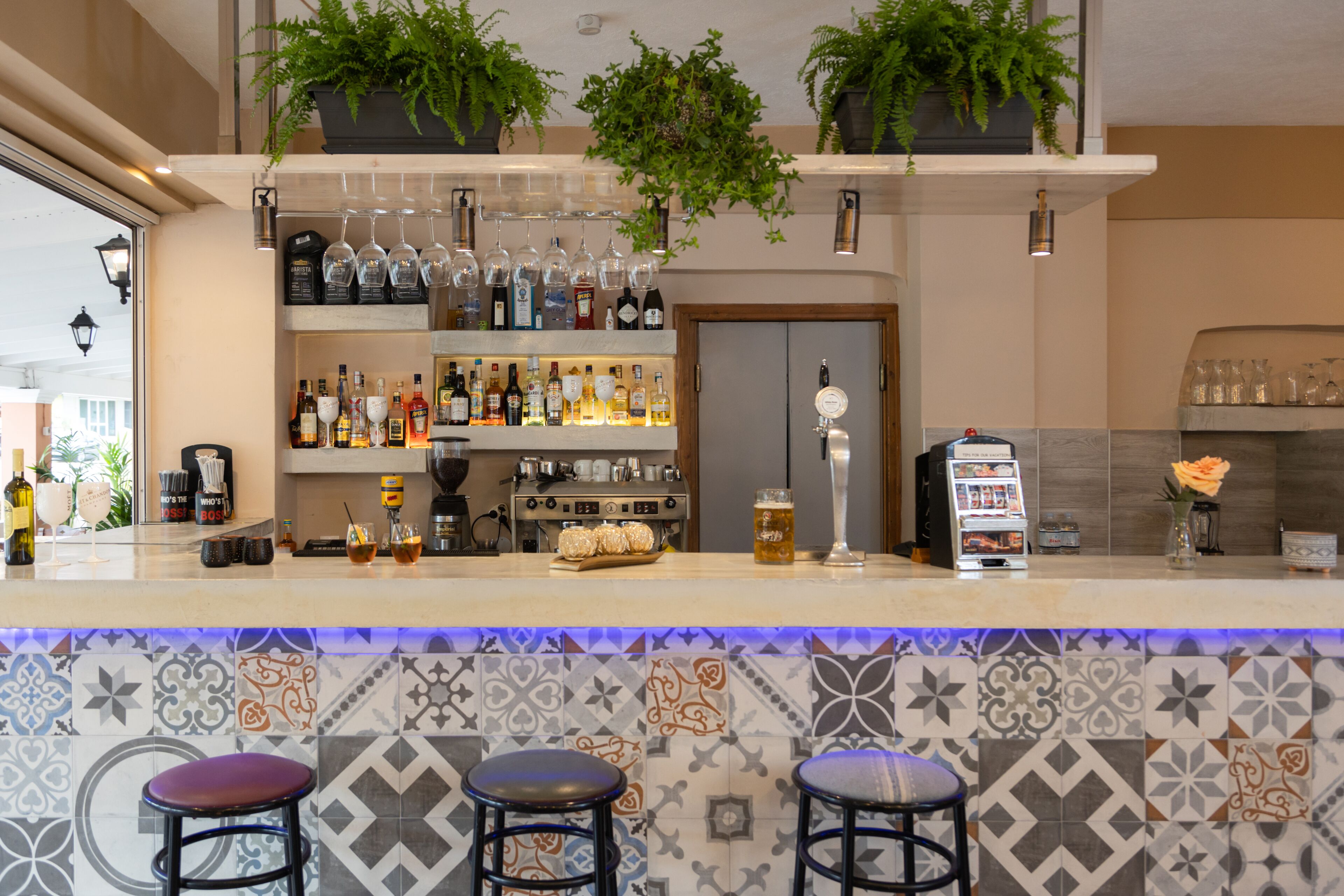 Wilde Rose Hotel