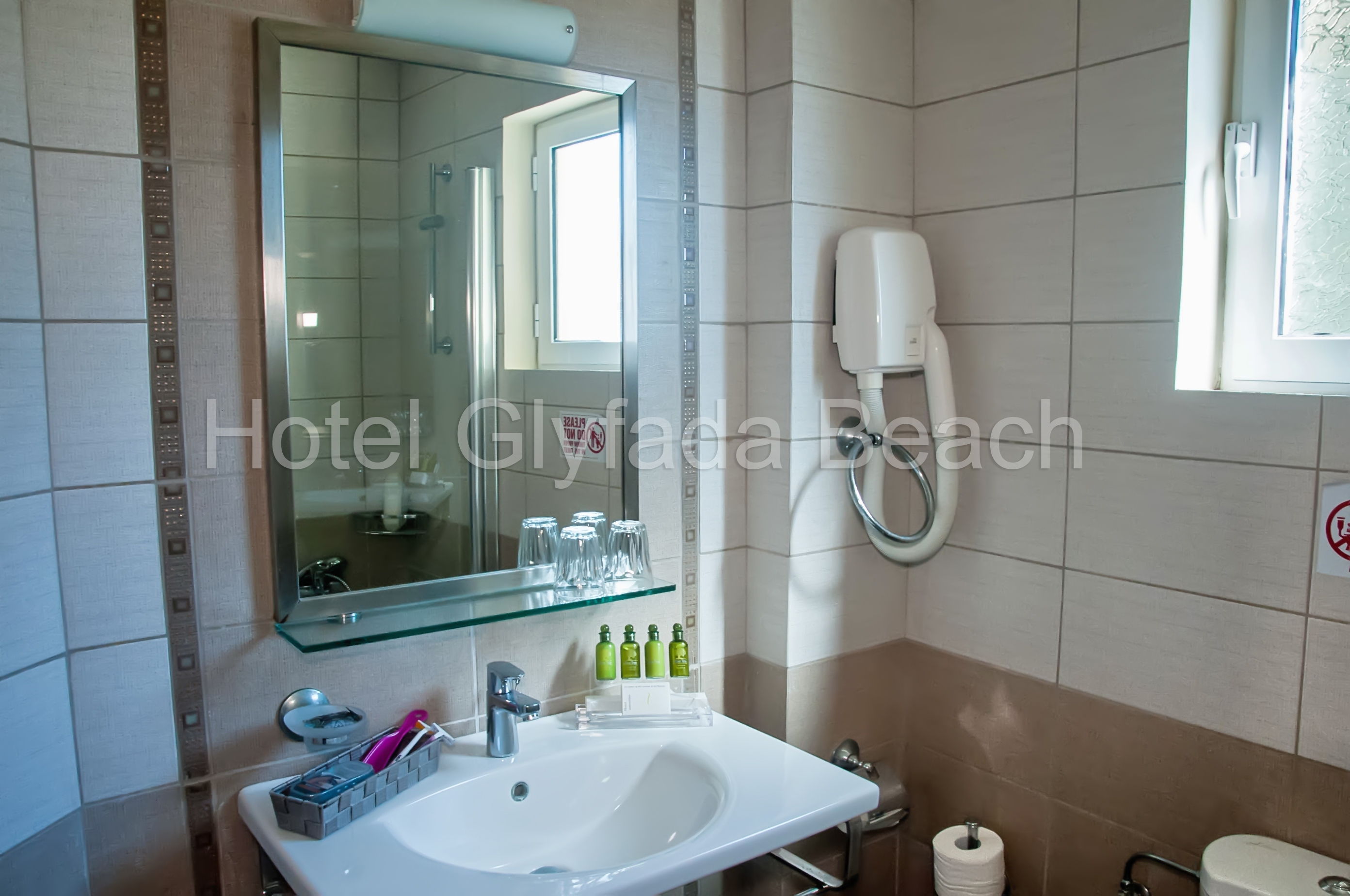 Glyfada Beach Hotel