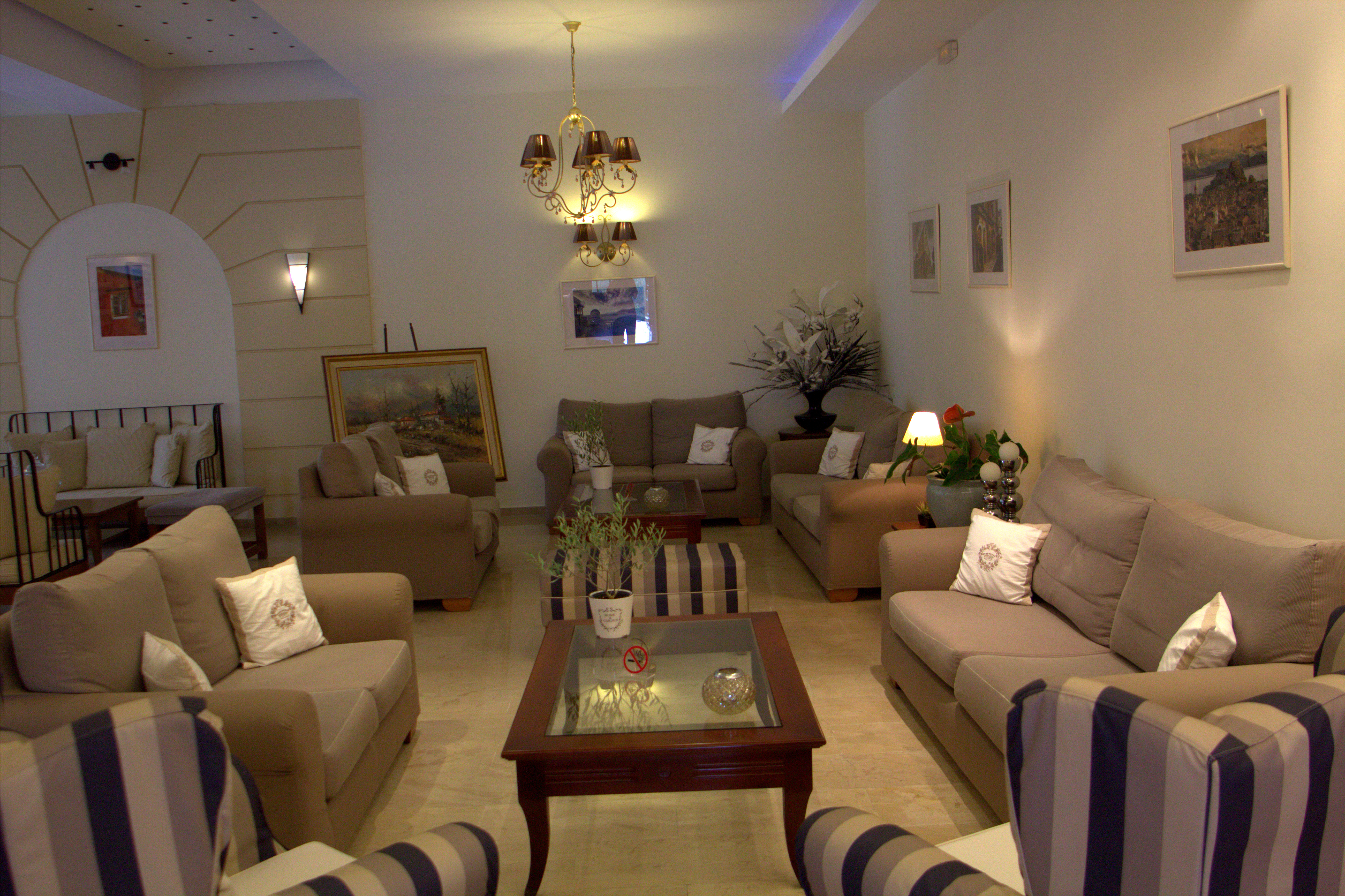 Art Hotel Debono