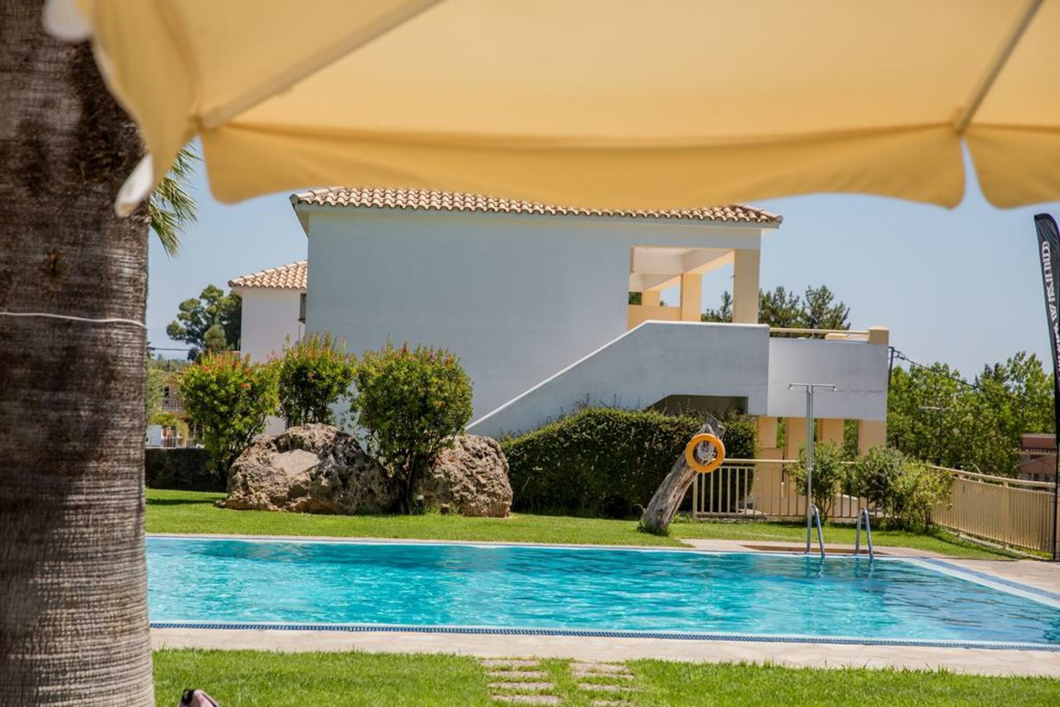 Asteraki Aparthotel