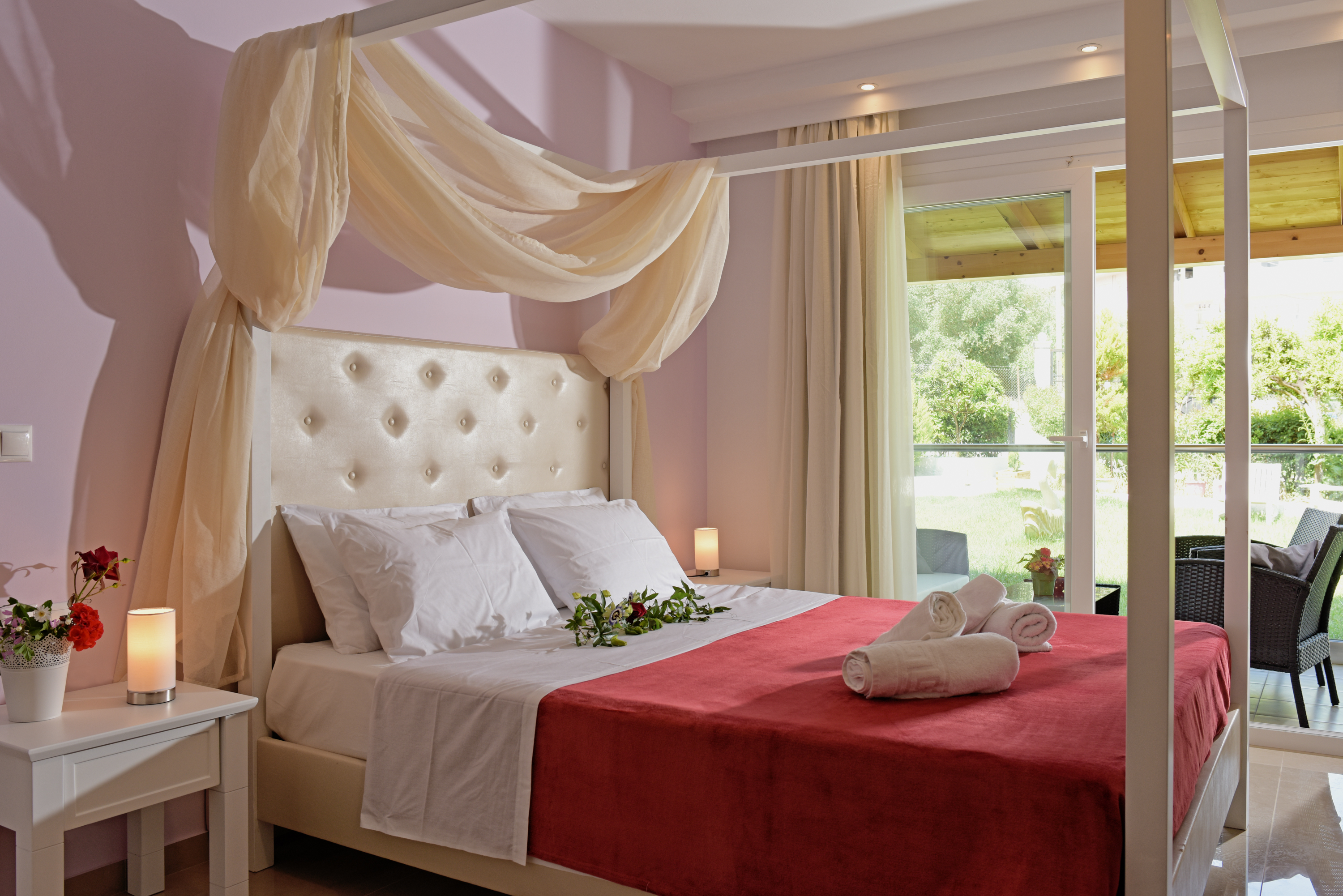 Palapart Gikas Studios & Suites