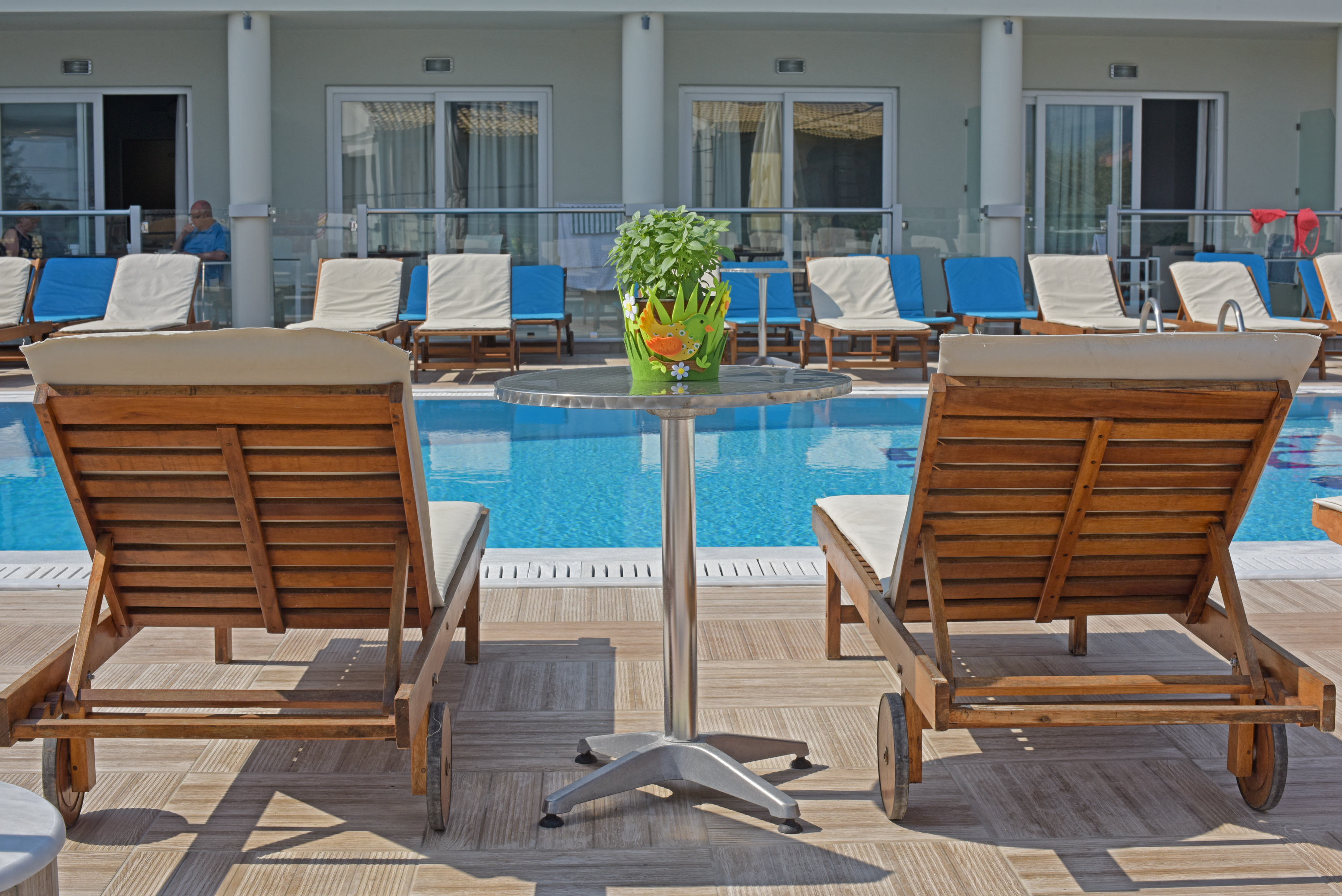 Palapart Gikas Studios & Suites