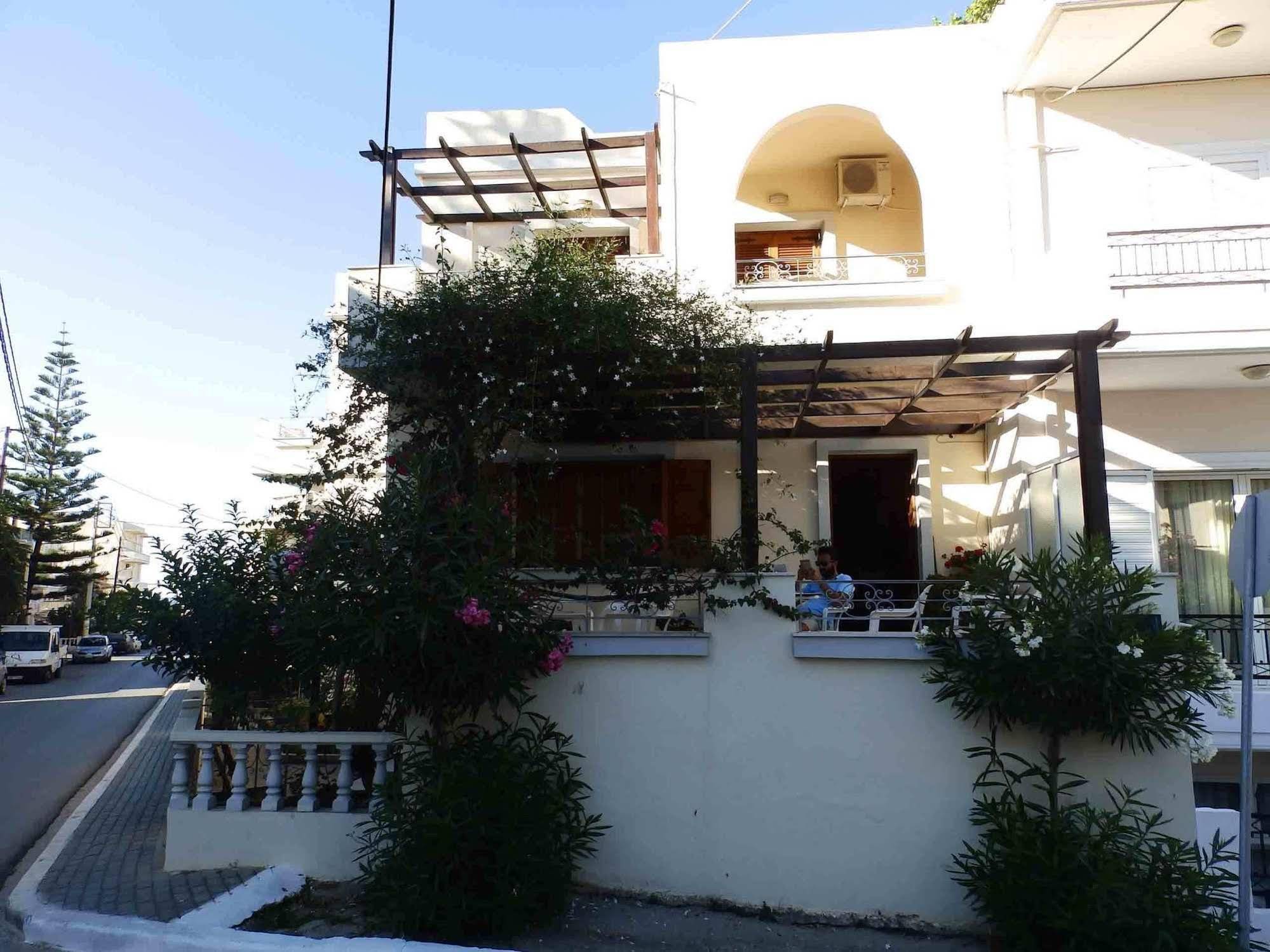 Alexandra Hotel