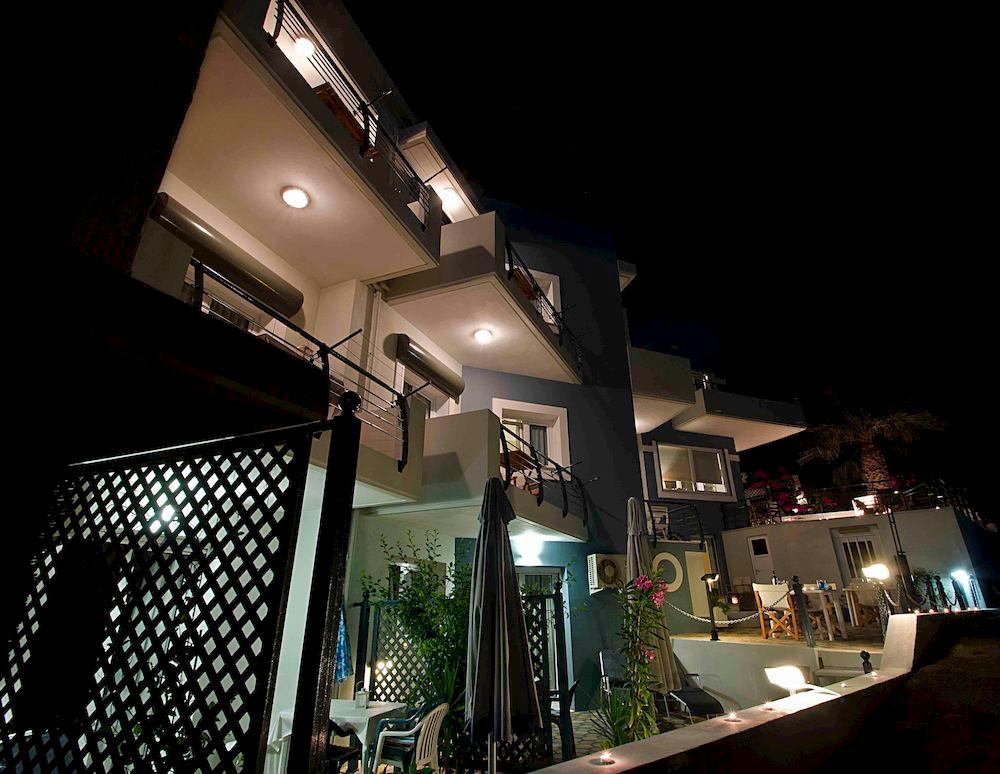 Sea Breeze Beis Apts