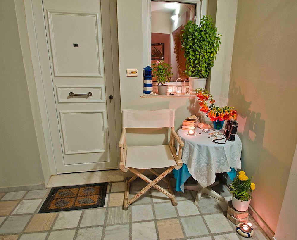 Sea Breeze Beis Apts