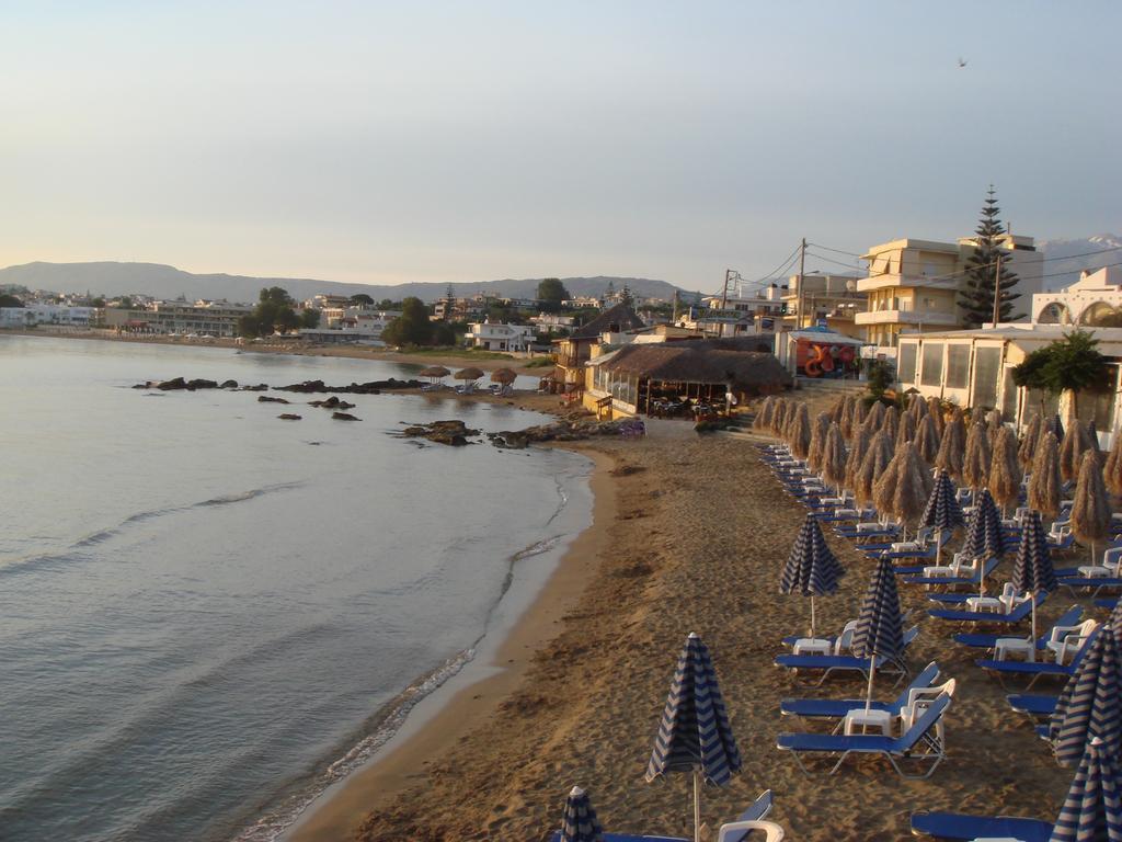 Sea Breeze Beis Apts