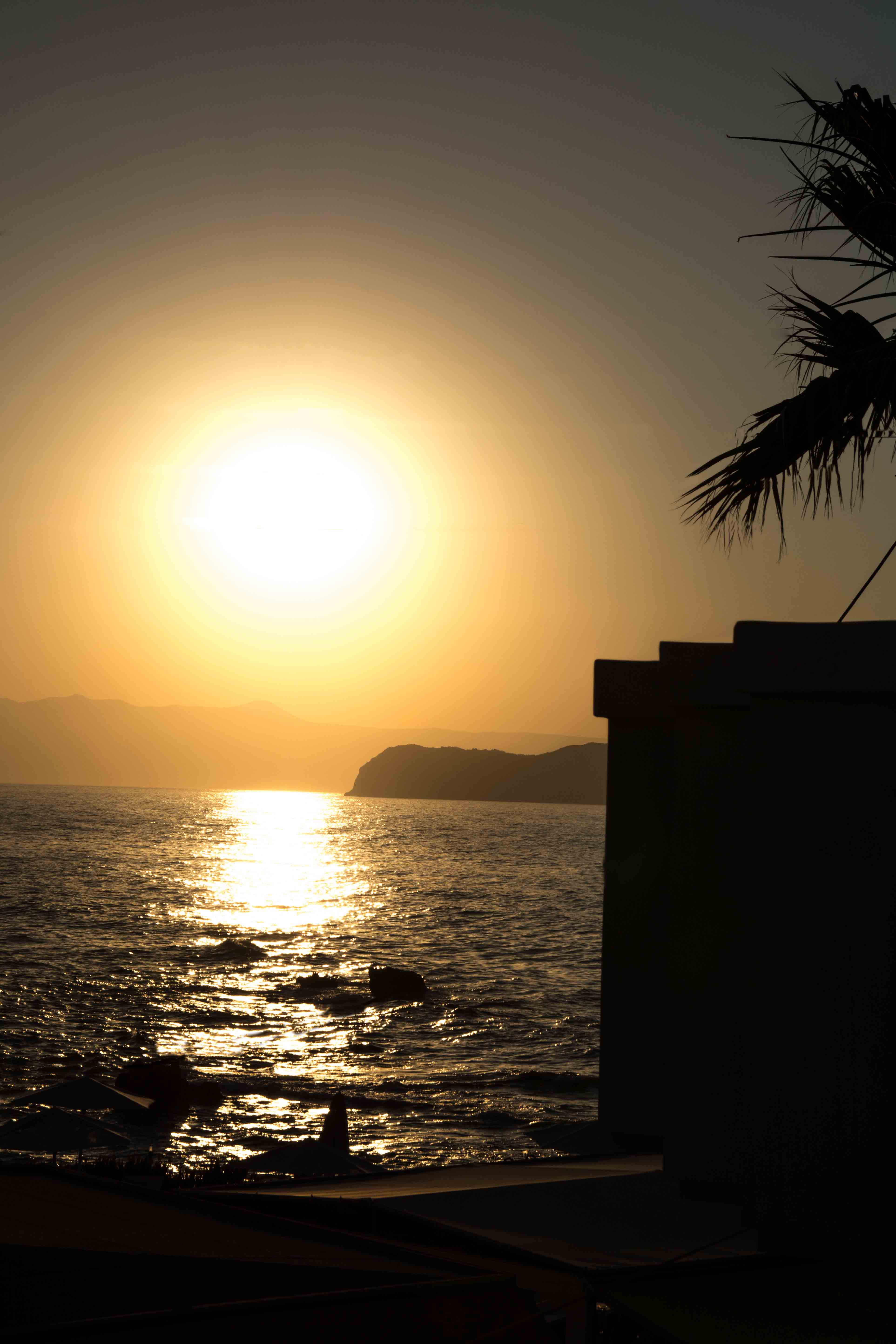 Sea Breeze Beis Apts