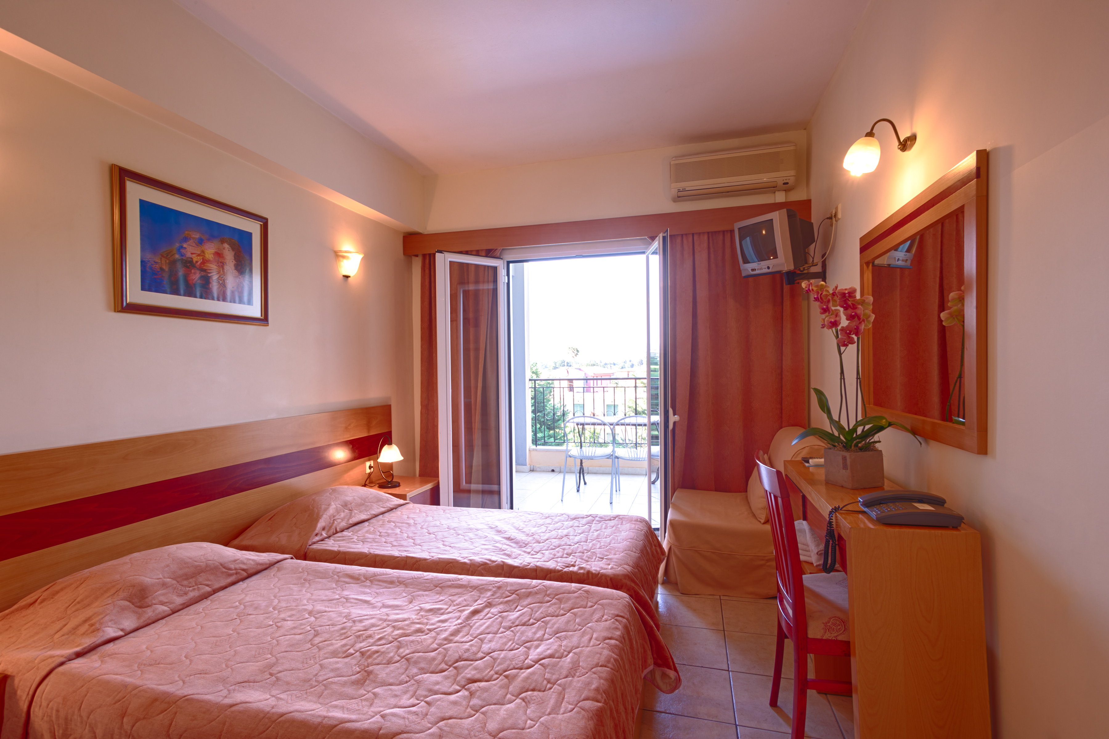 CNic Hellinis Hotel