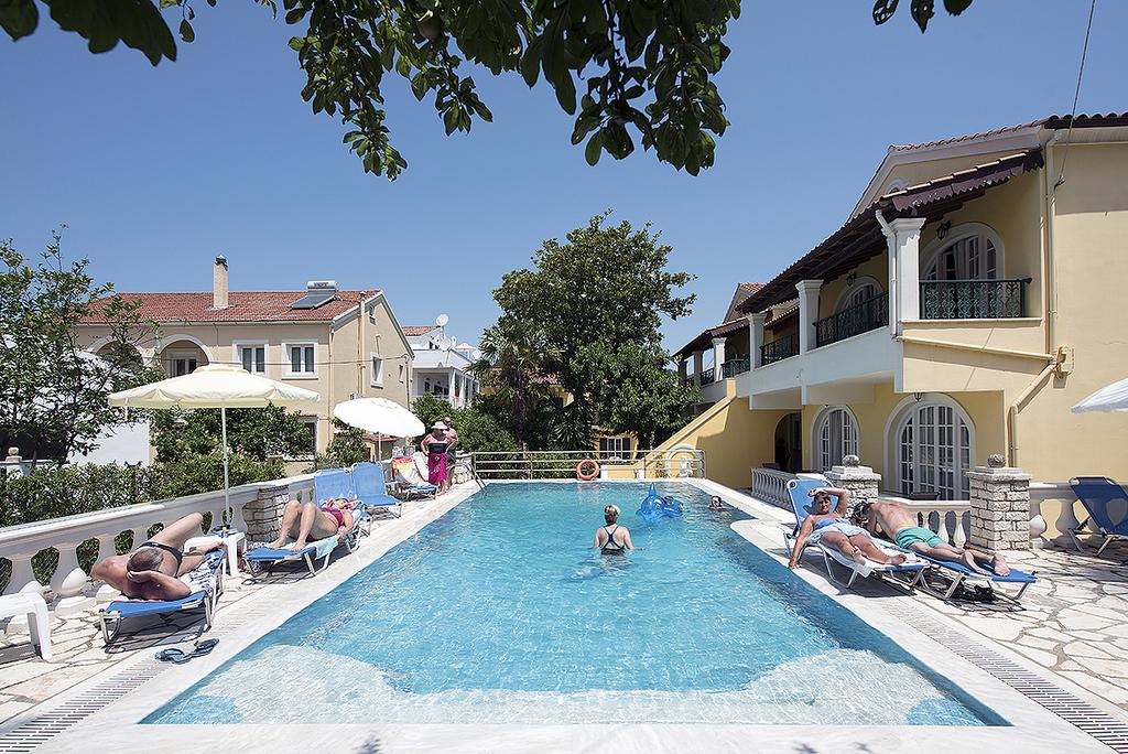 Andreas Pool Apartments