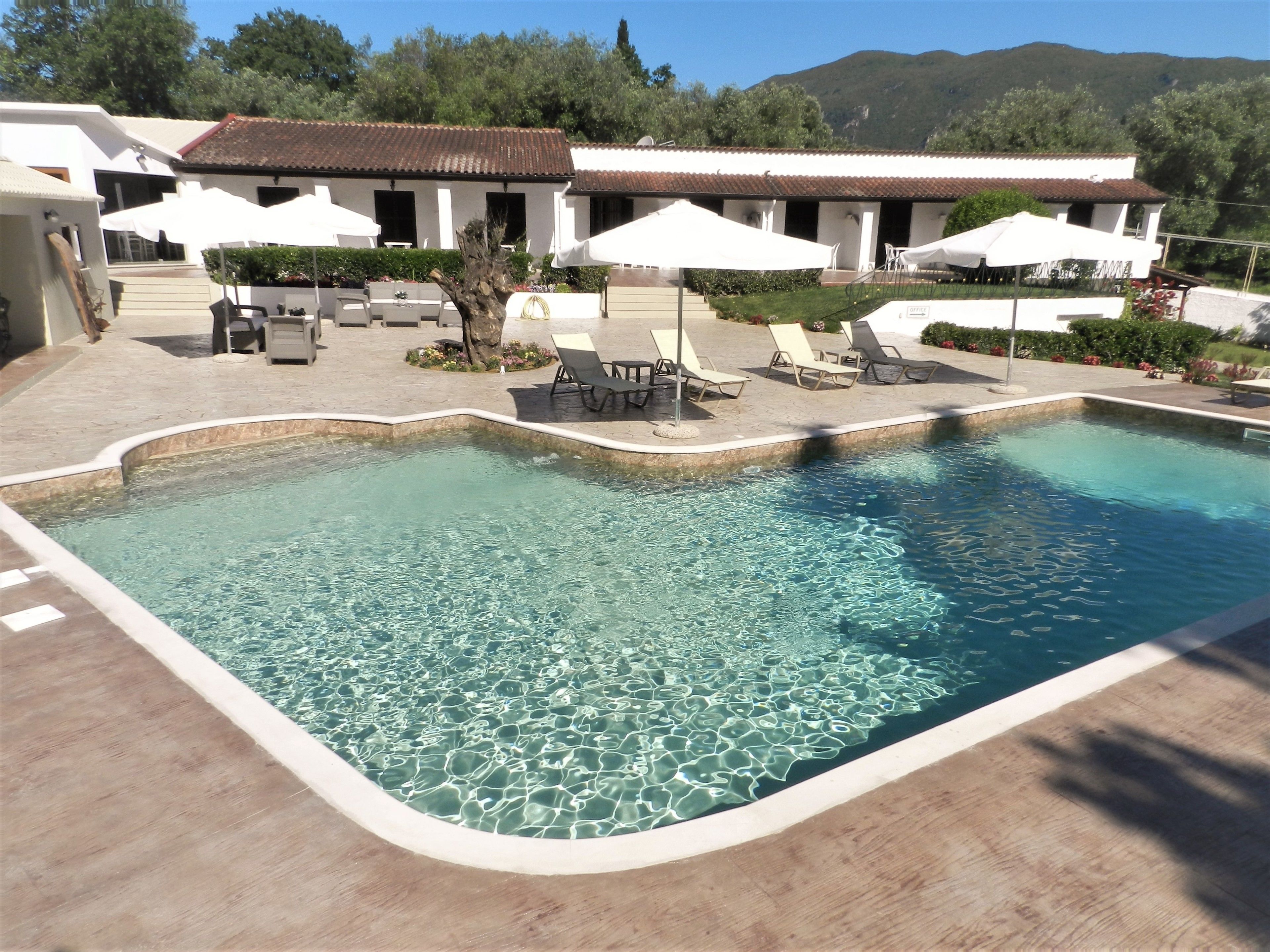 Summer Wine Friendly Resort