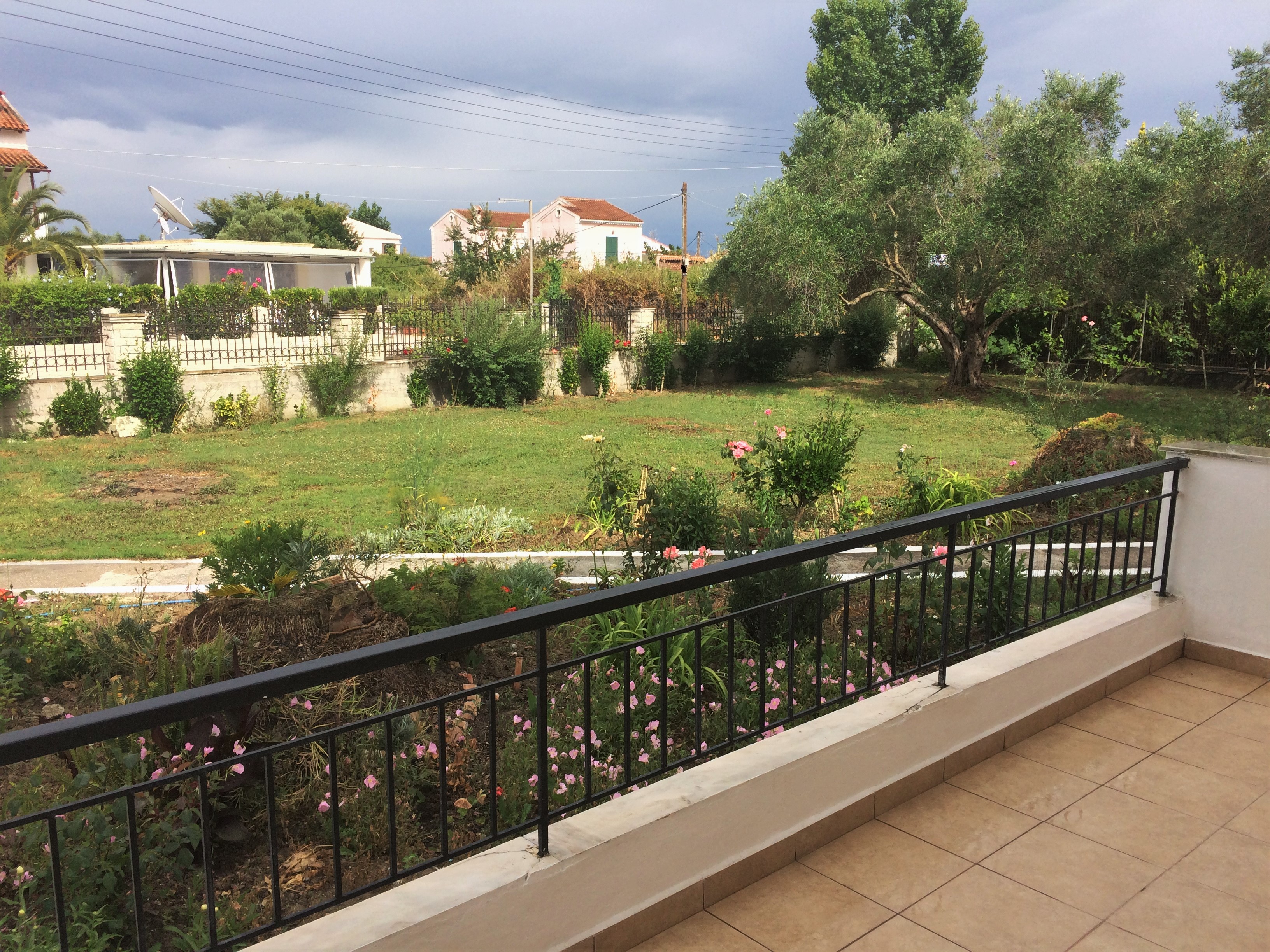 Captain's Studios & Apartments