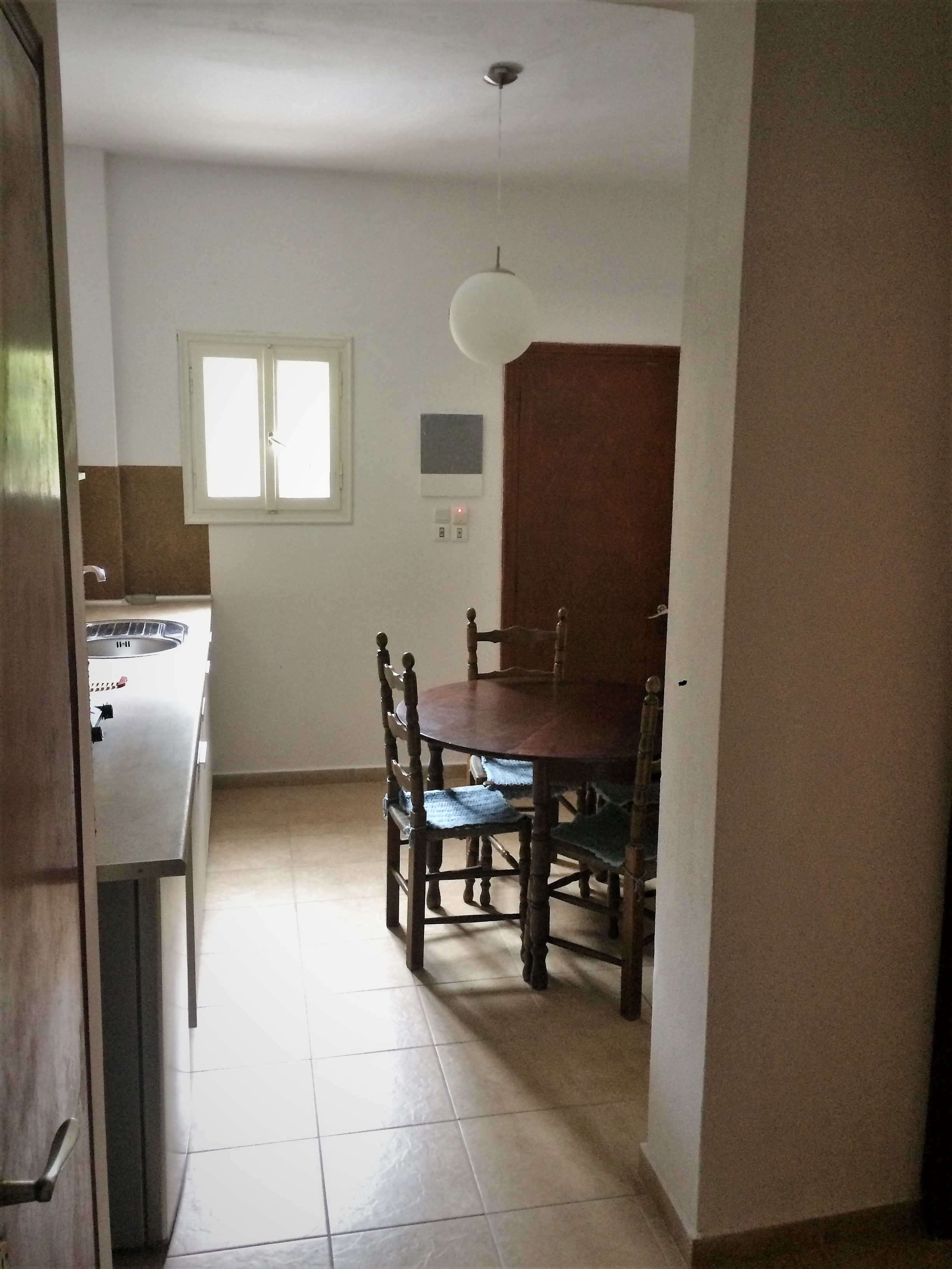 Captain's Studios & Apartments