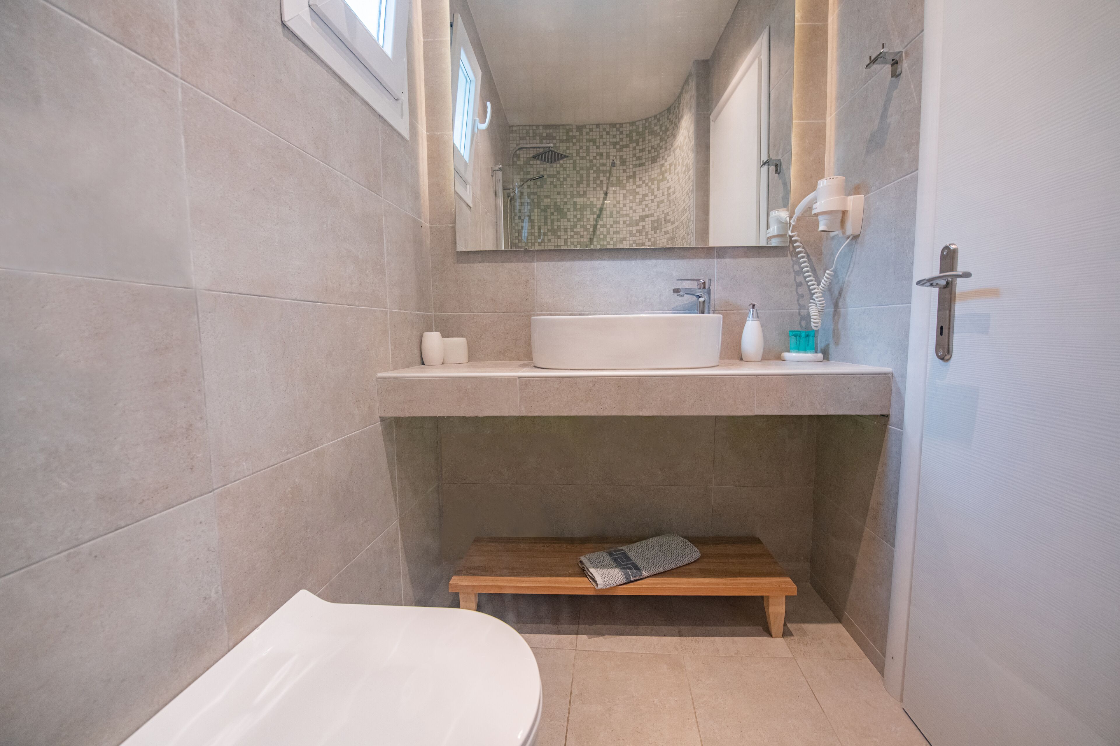 Ekati Mare Lifestyle Resort