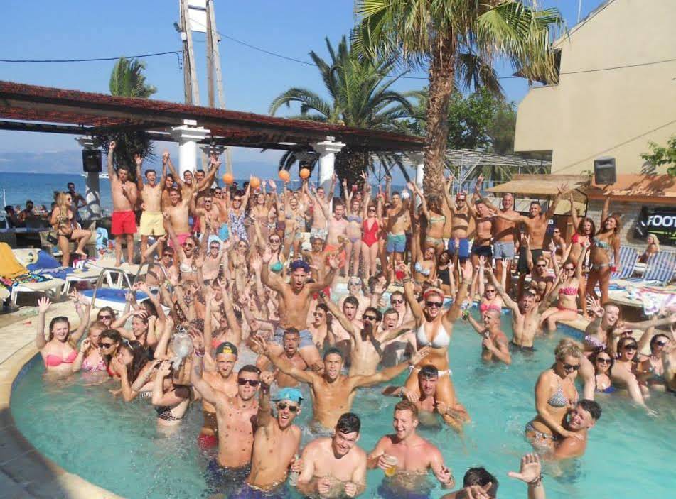 Quayside Village Hotel