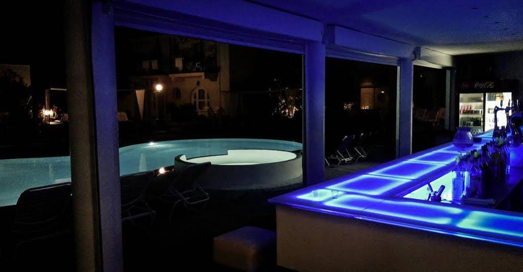 Quayside Village Hotel