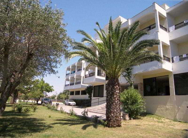 Cavomarina Beach Hotel