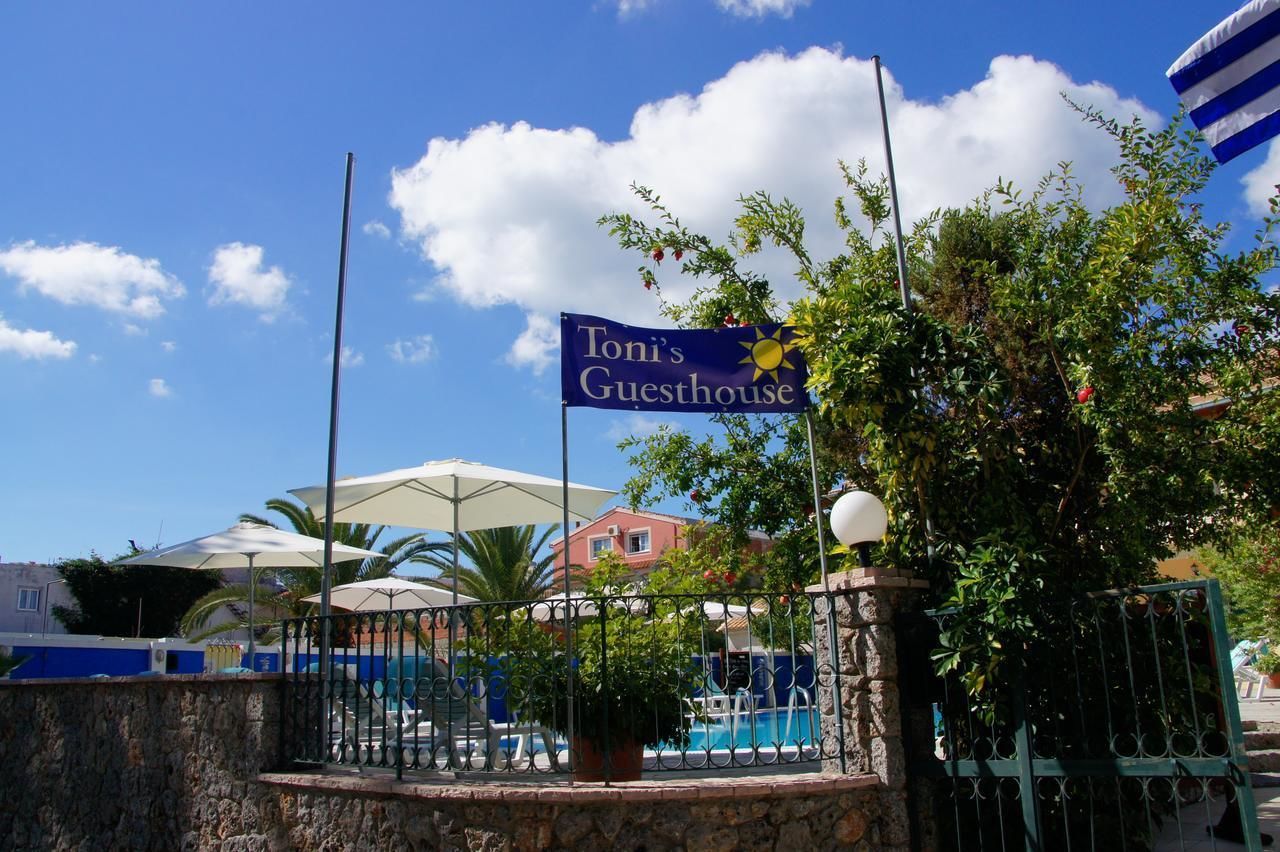 Toni's Guesthouse