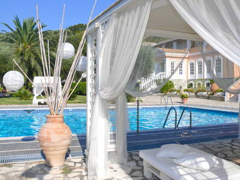 Nefeli Hotel