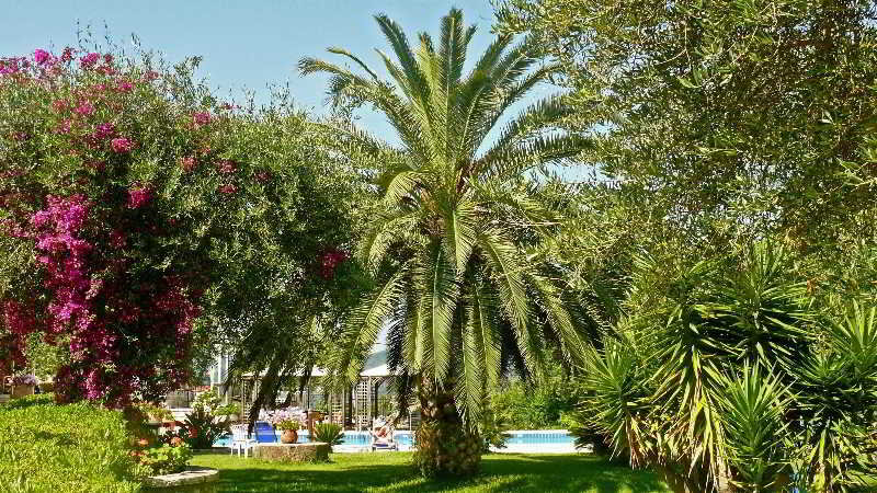 Nefeli Hotel