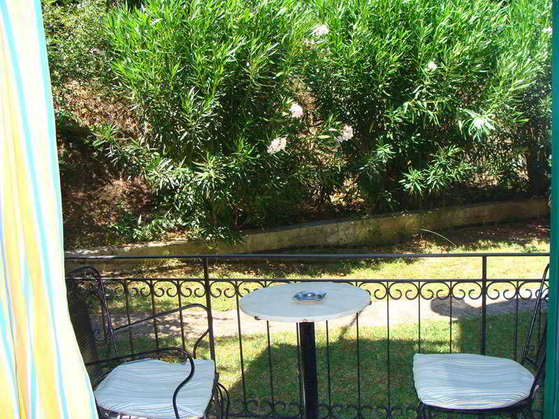 Alexandros & Gerekos Apartments