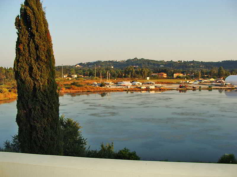 Alexandros & Gerekos Apartments