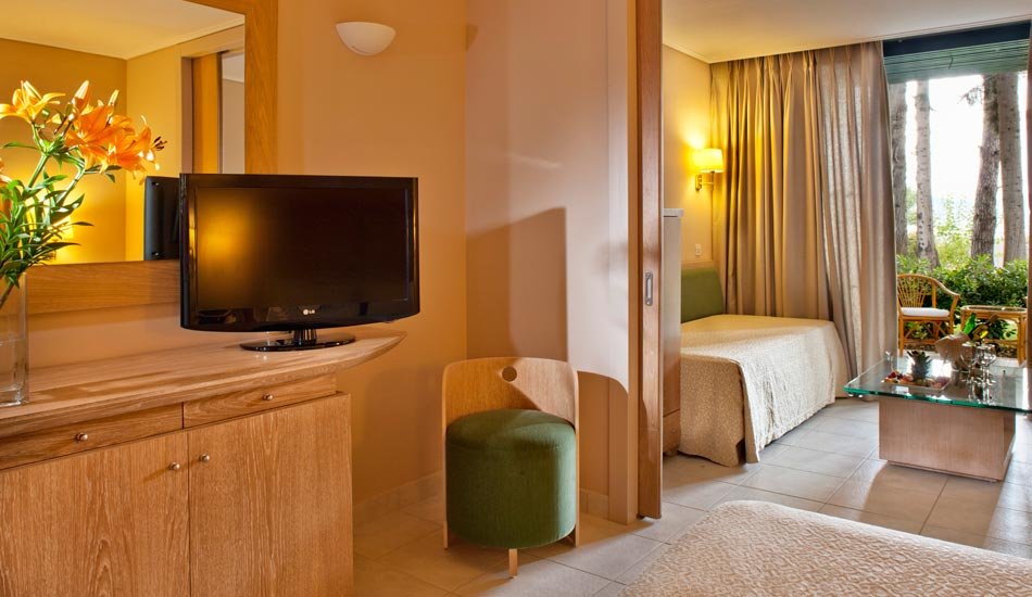 Kontokali Bay Resort & Spa