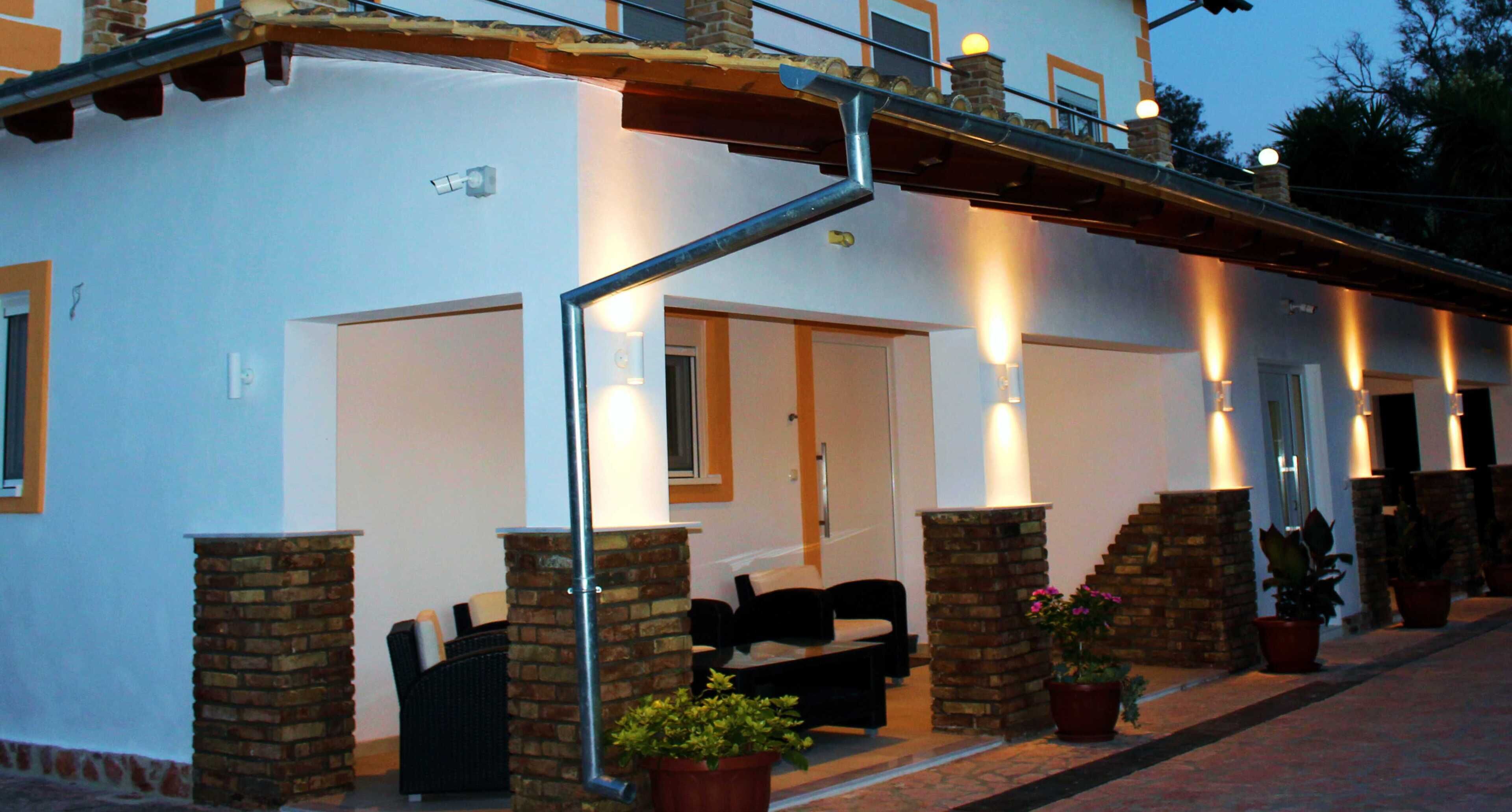 Anemomylos Lefkimmi Luxus Suites Hotel