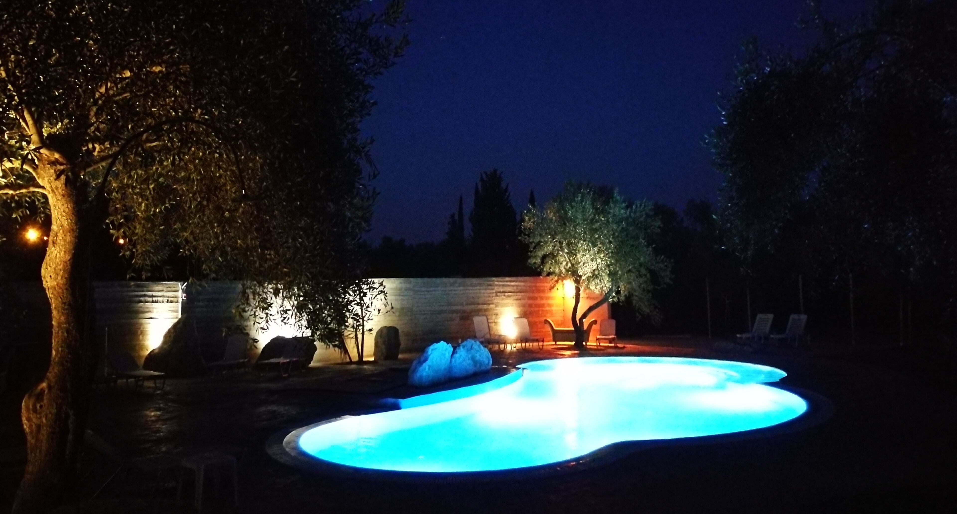 Anemomylos Lefkimmi Luxus Suites Hotel