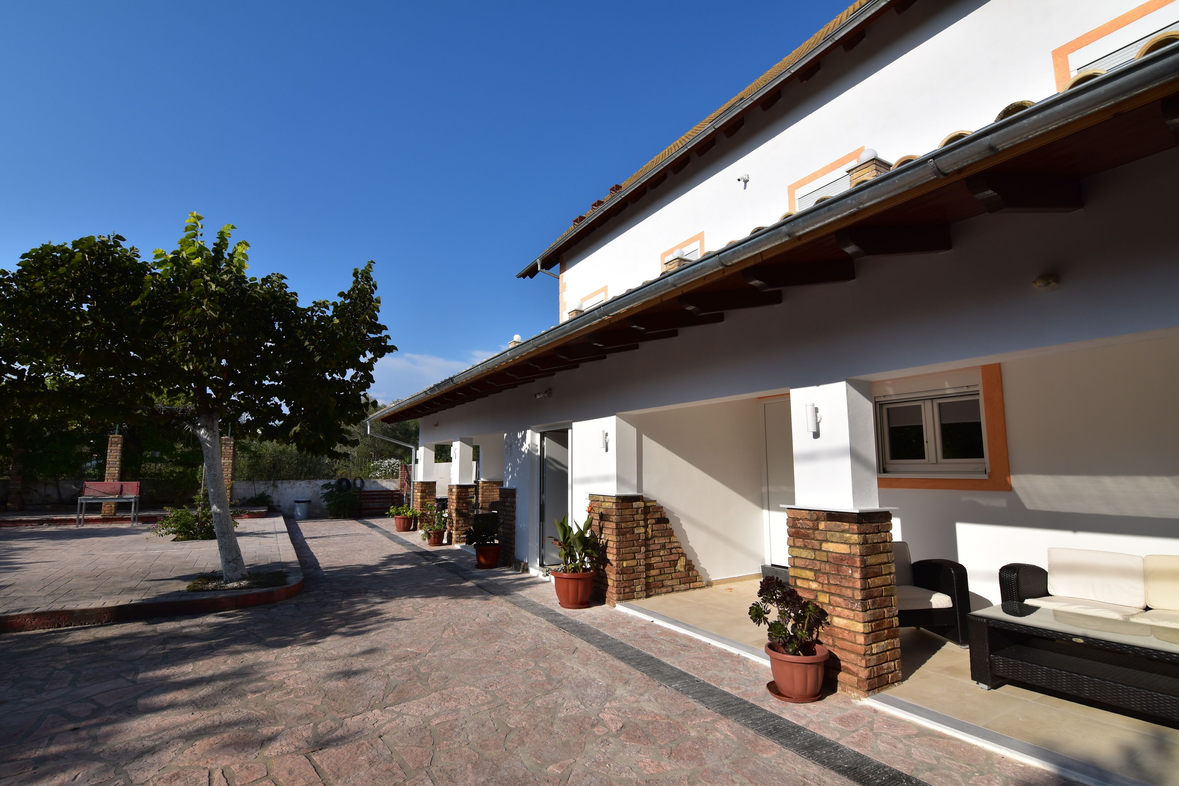 Anemomylos Lefkimmi Luxus Suites Hotel