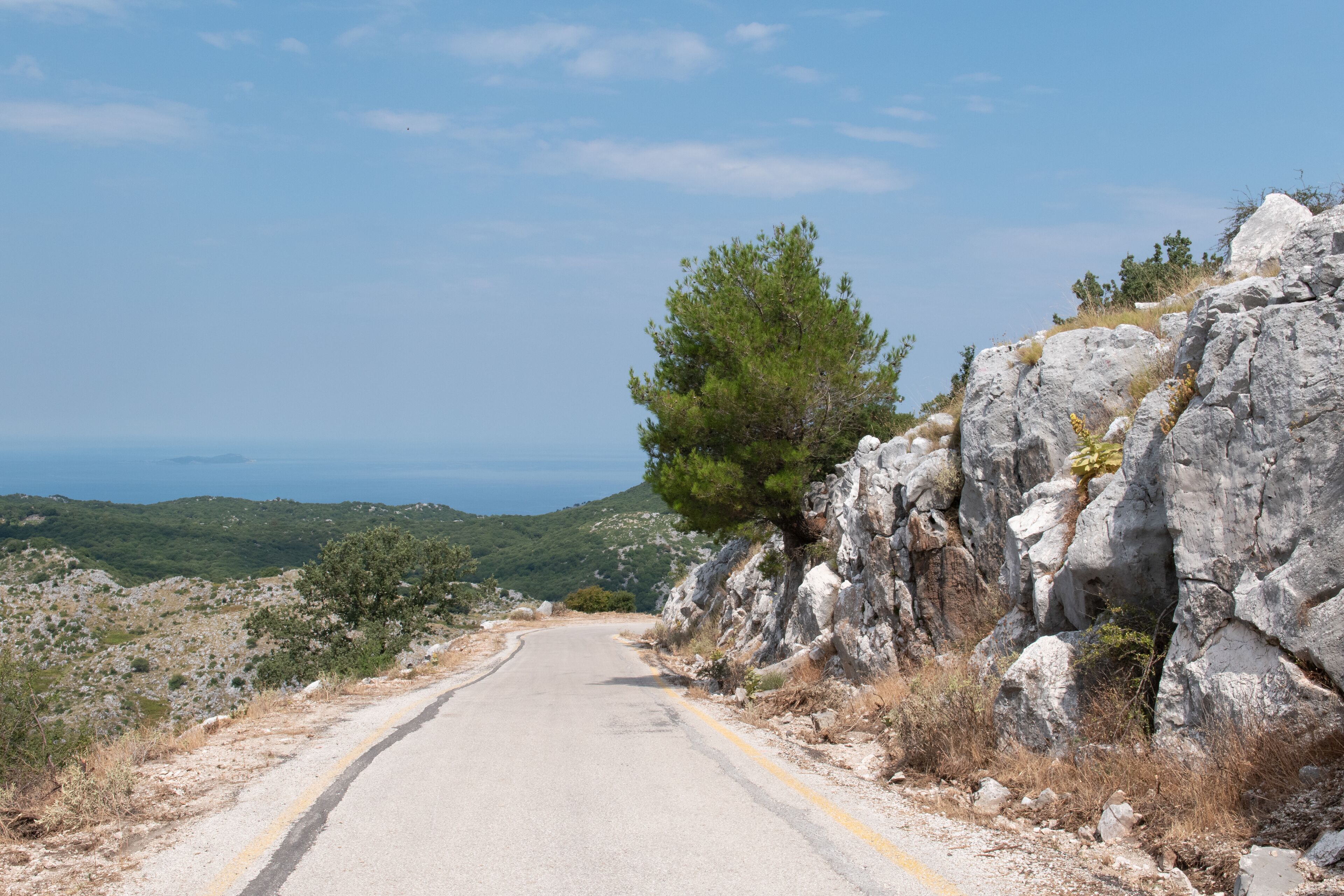 Anemomylos Lefkimmi Luxus Suites Hotel