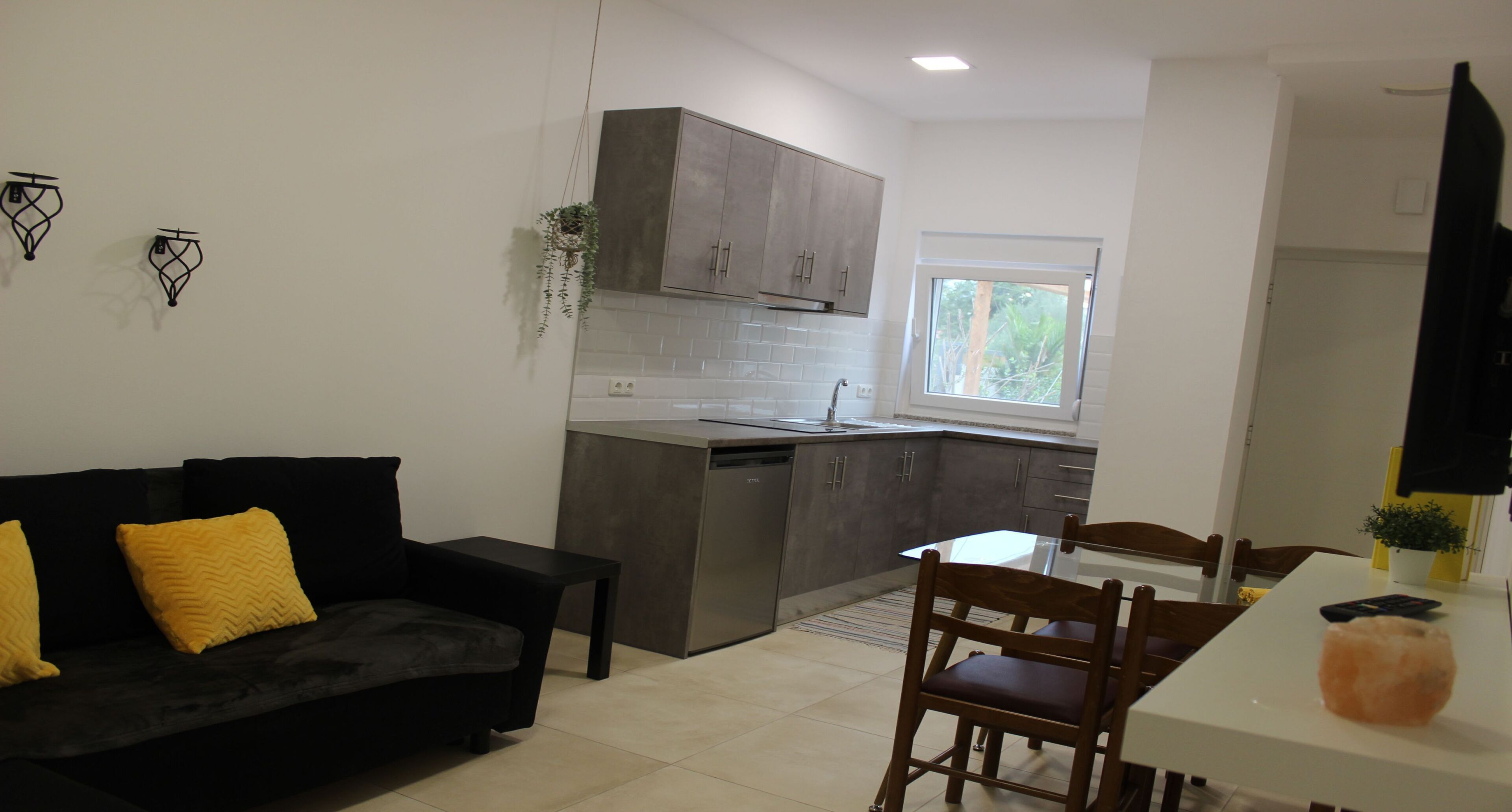 Anemomylos Lefkimmi Luxus Suites Hotel