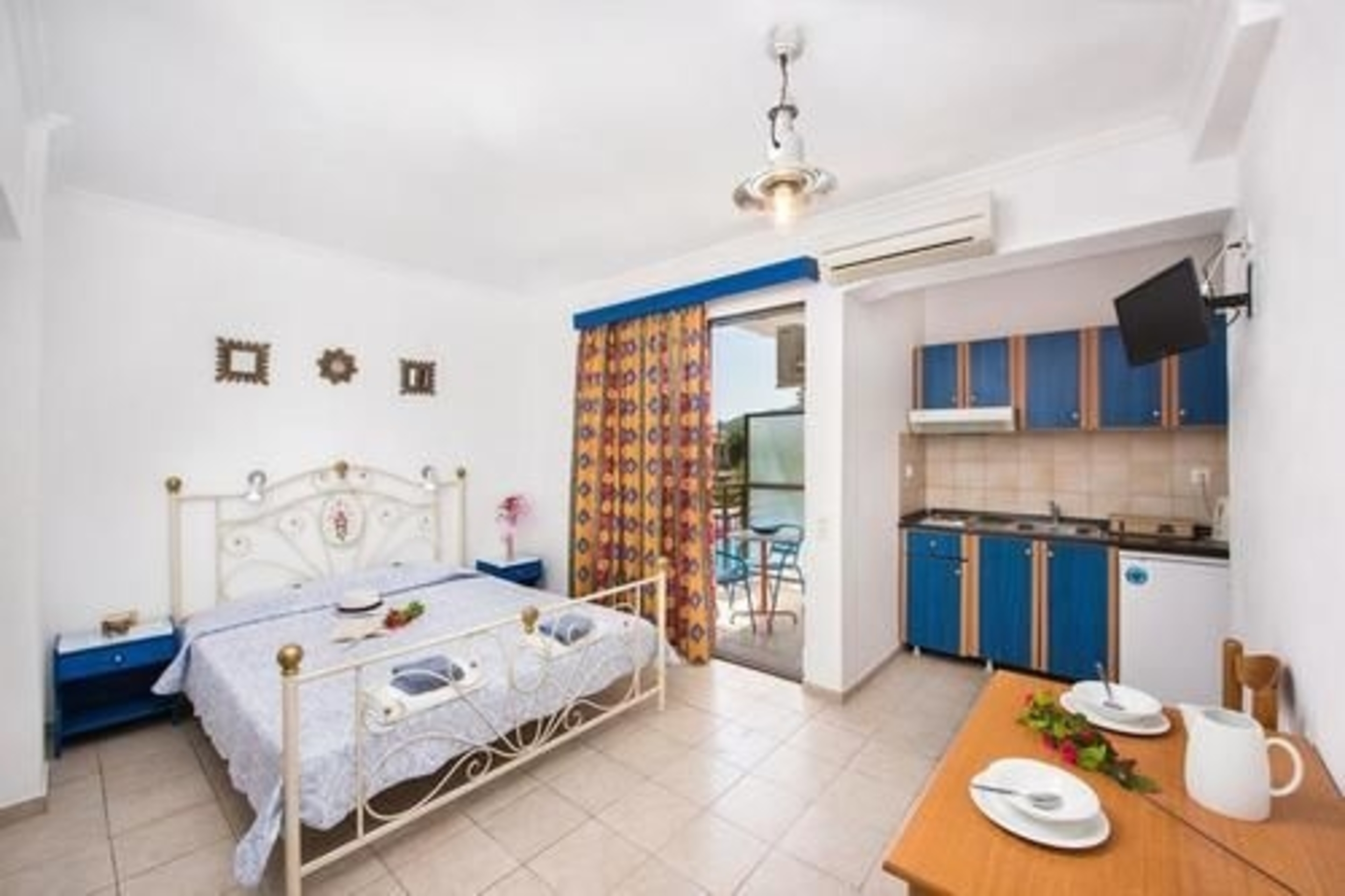 Aquarius Beach Eco-Hotel