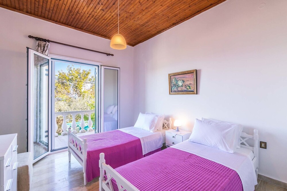 Marina Seaview Cottage