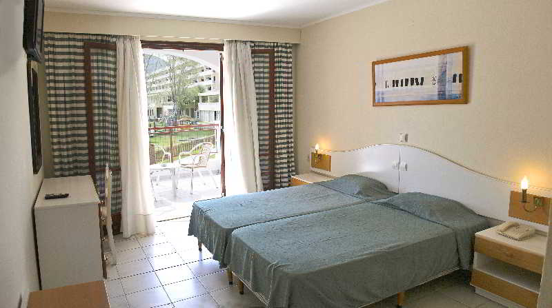 Mitsis Messonghi