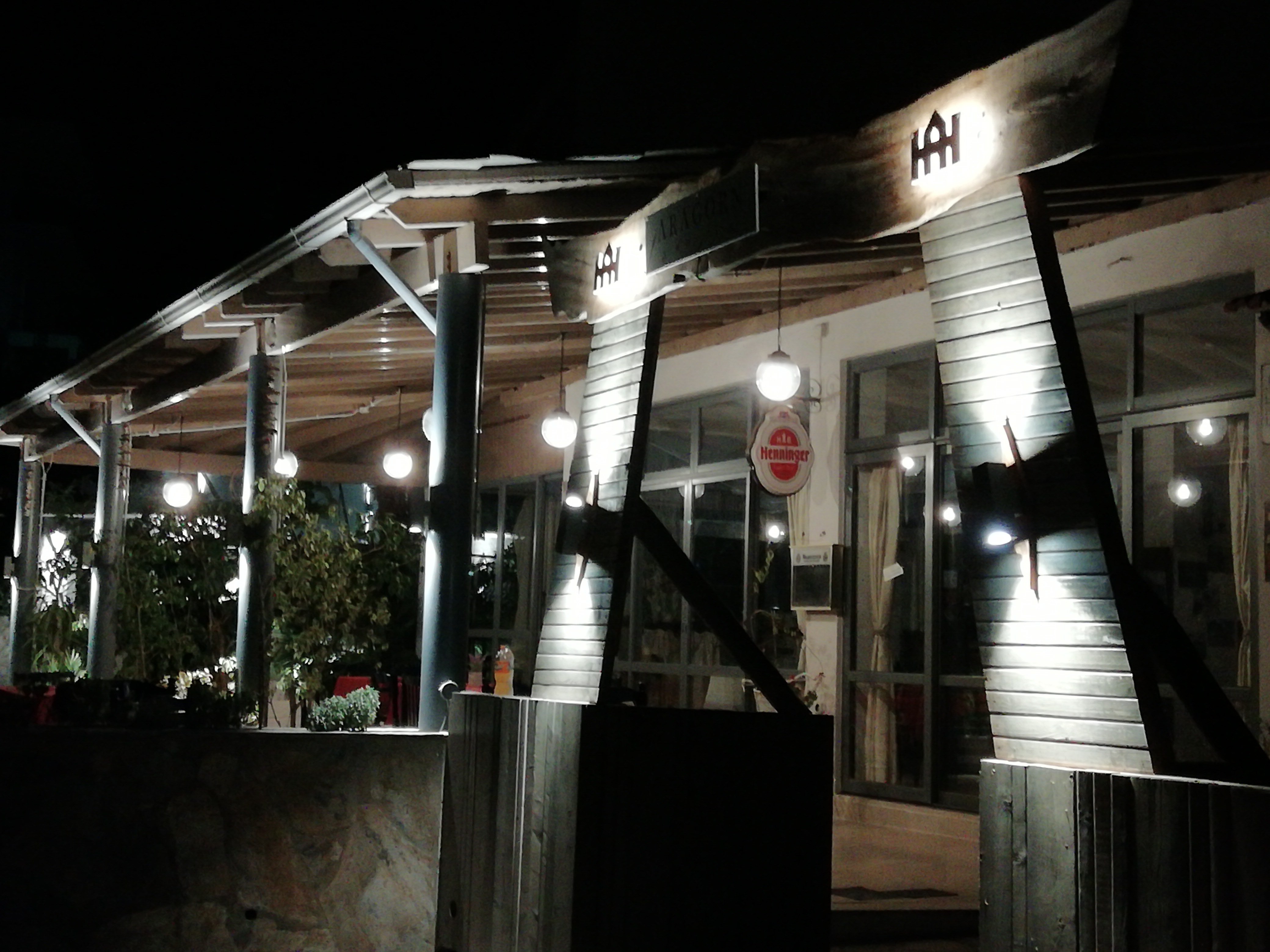 Aragorn Hotel