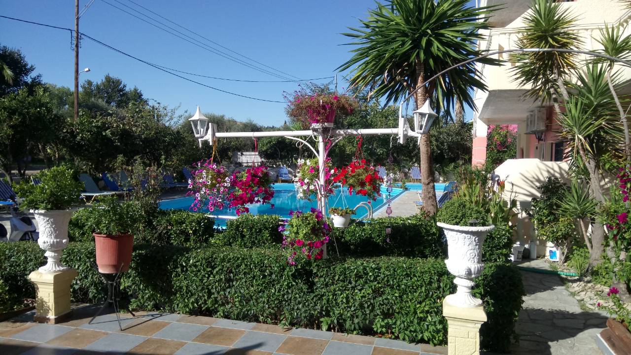 Flamingo Apartments