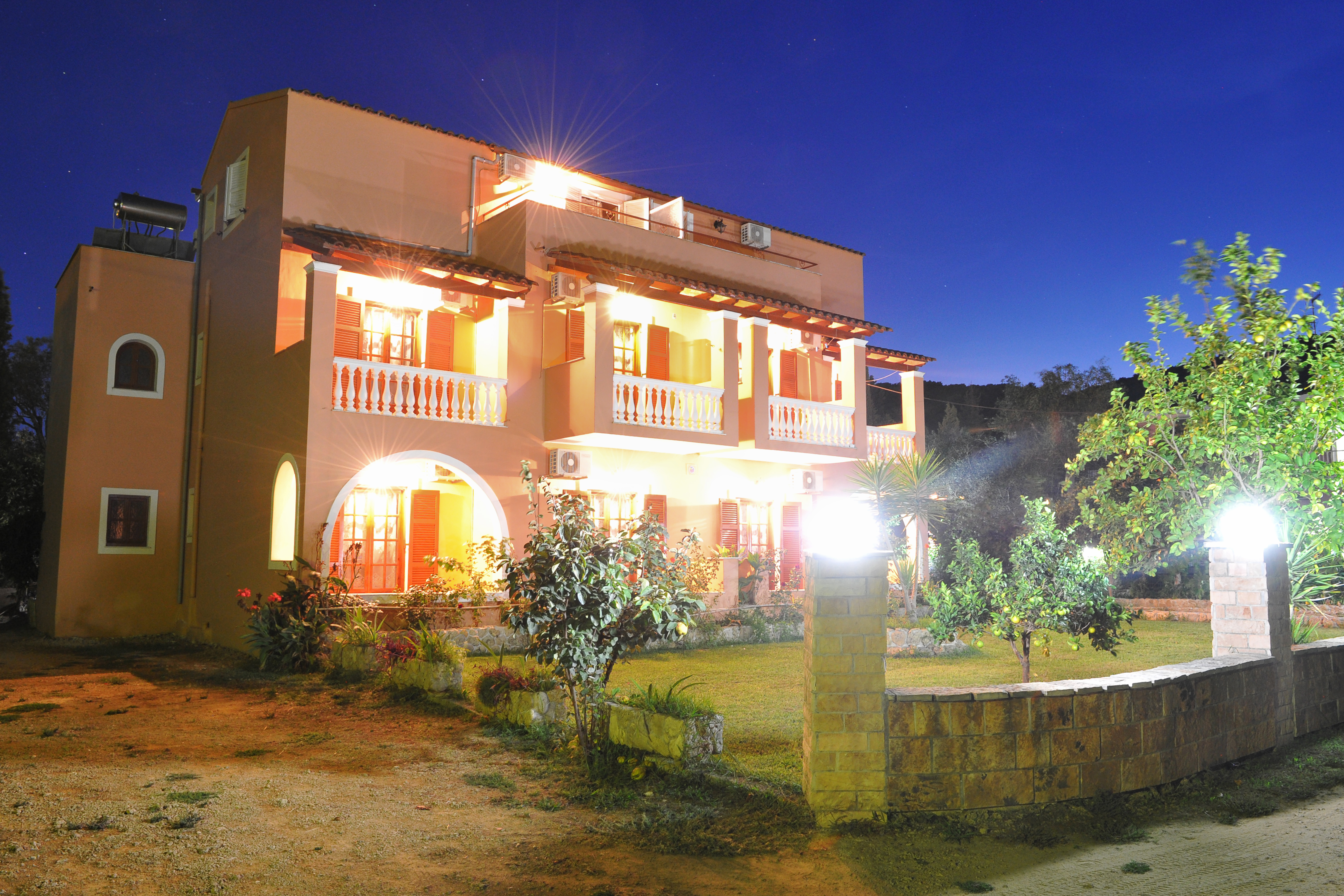 Vasso Apartments & Studios